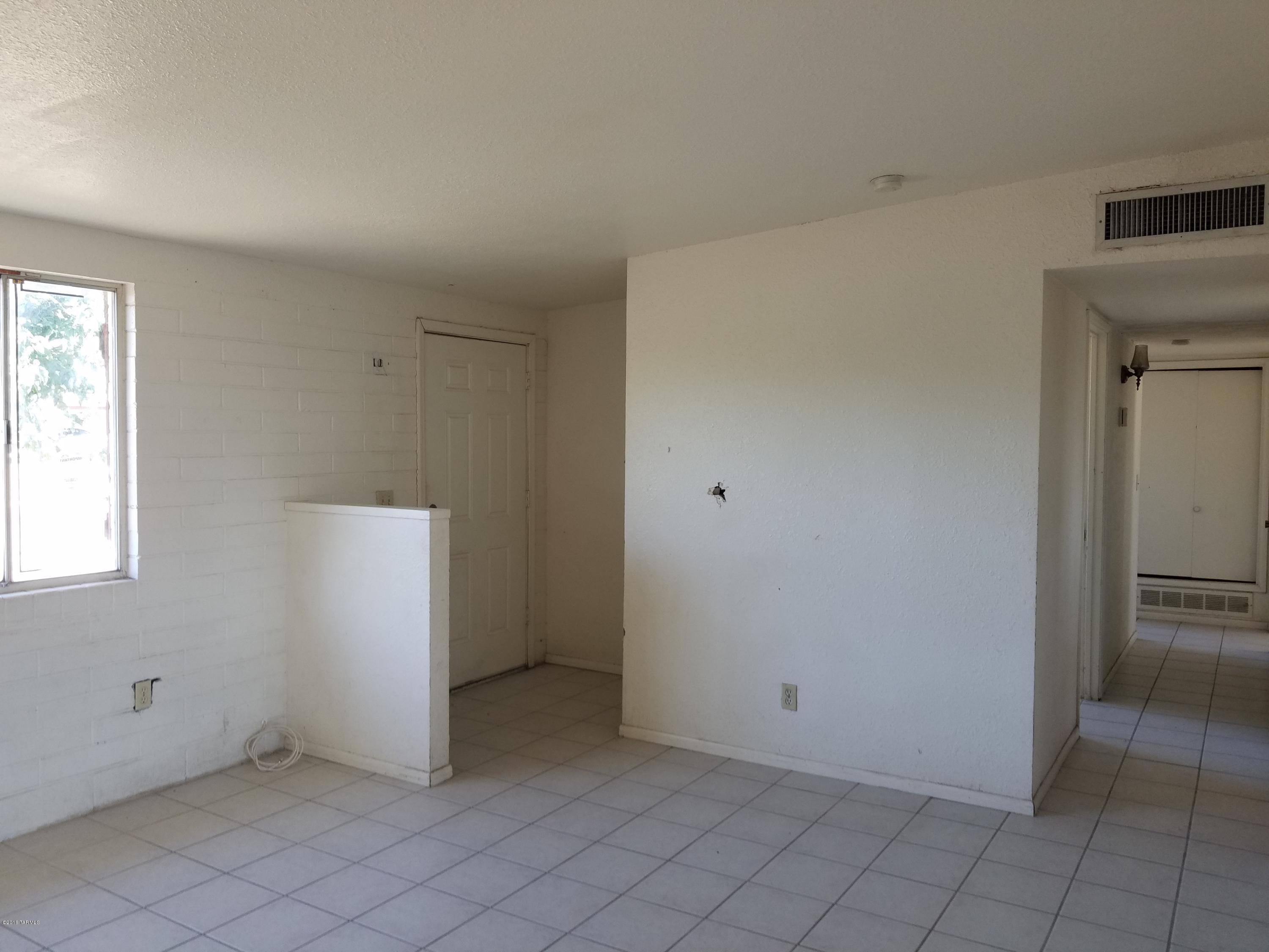 South Manor - Residential