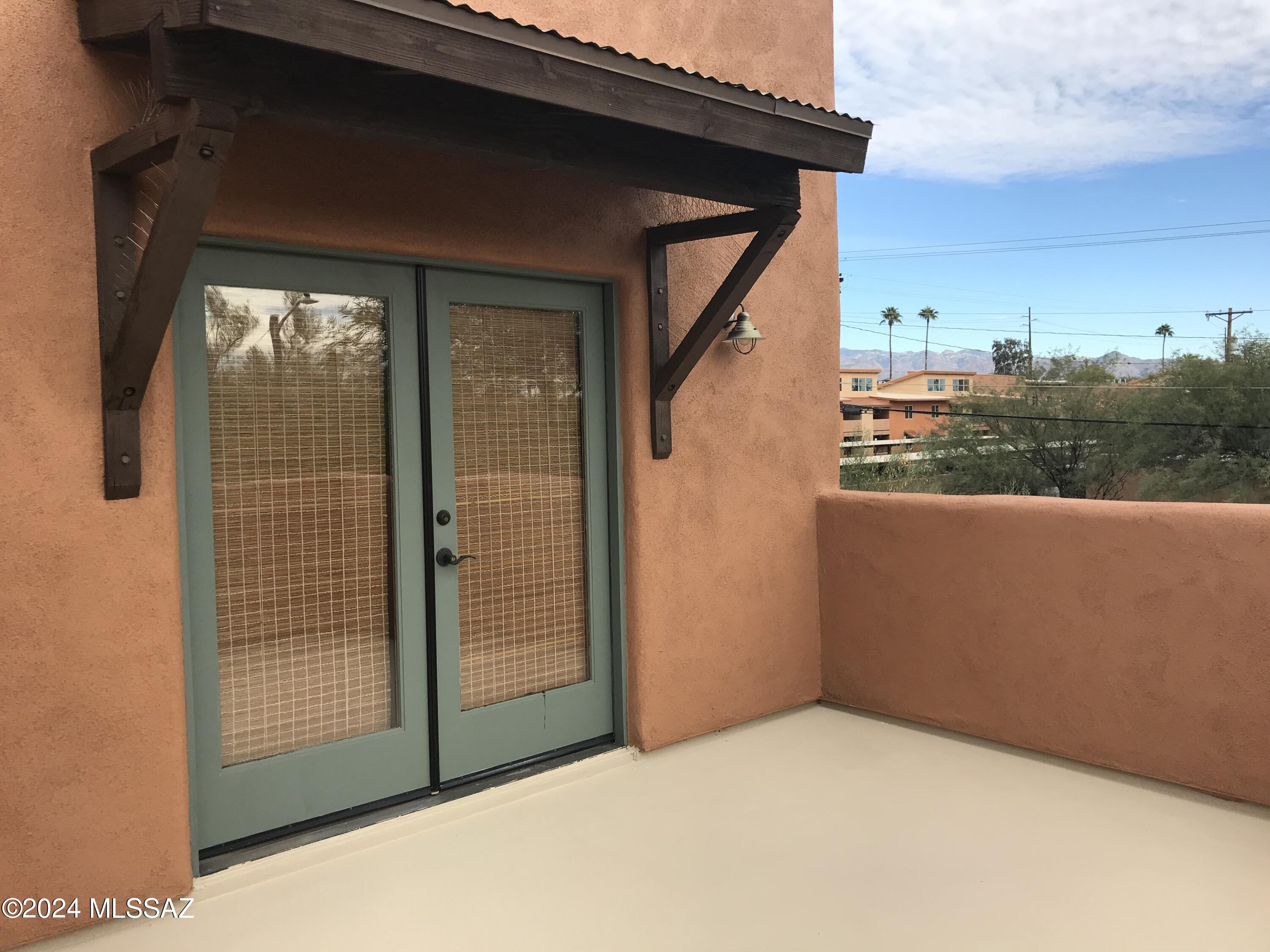 Olsen Condominiums Units 1-18 - Residential Lease