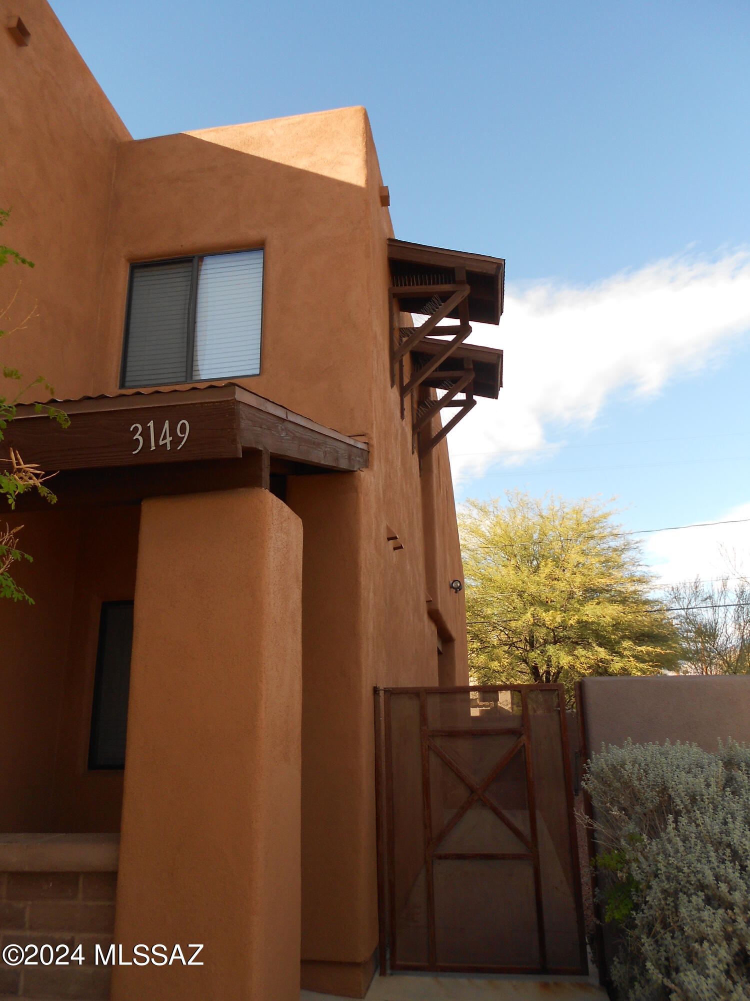 Olsen Condominiums Units 1-18 - Residential Lease