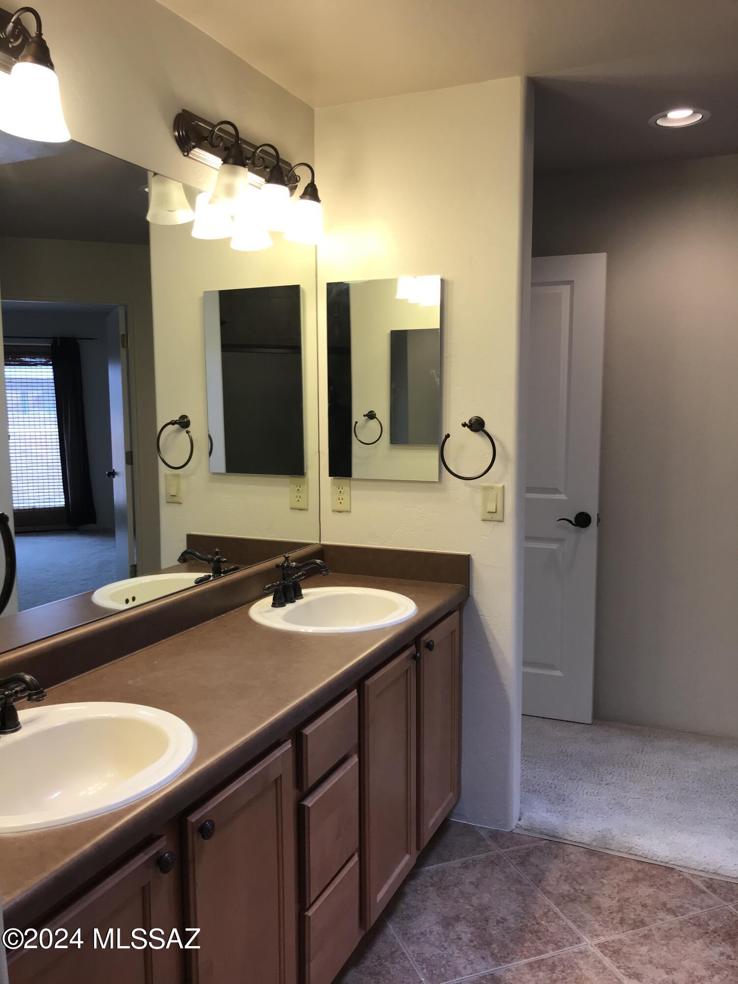 Olsen Condominiums Units 1-18 - Residential Lease