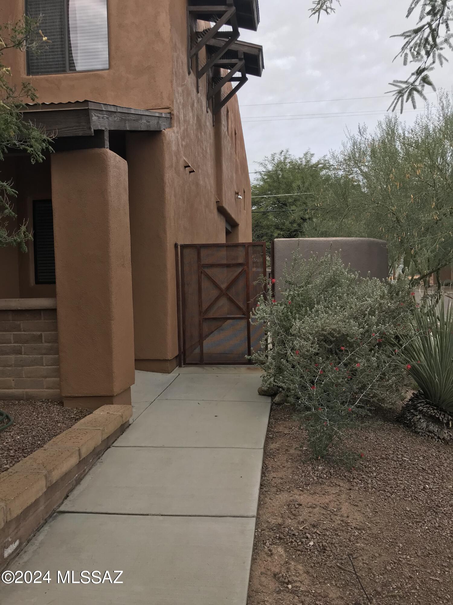 Olsen Condominiums Units 1-18 - Residential Lease