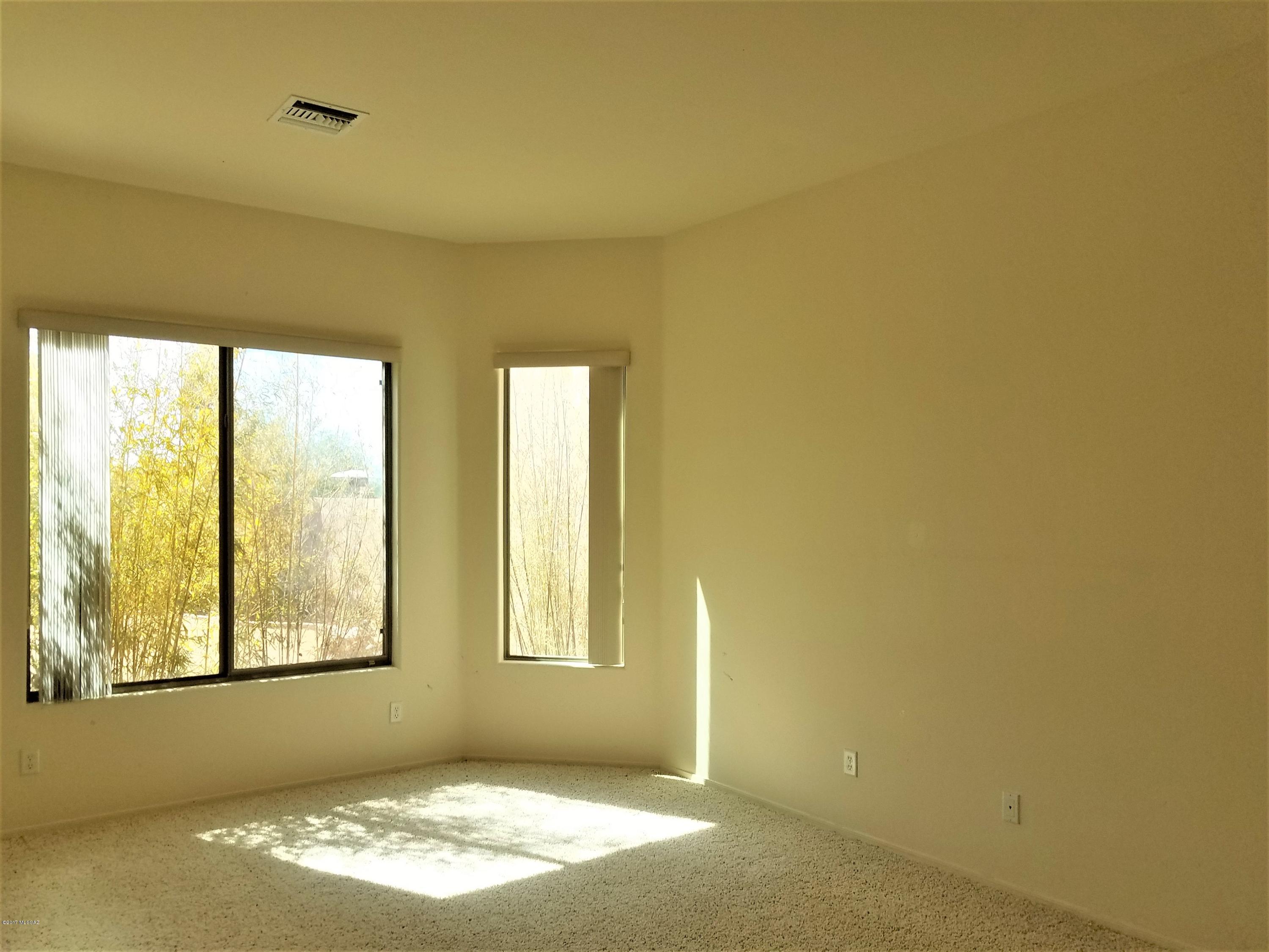 Rancho Del Lago (541-607) - Residential