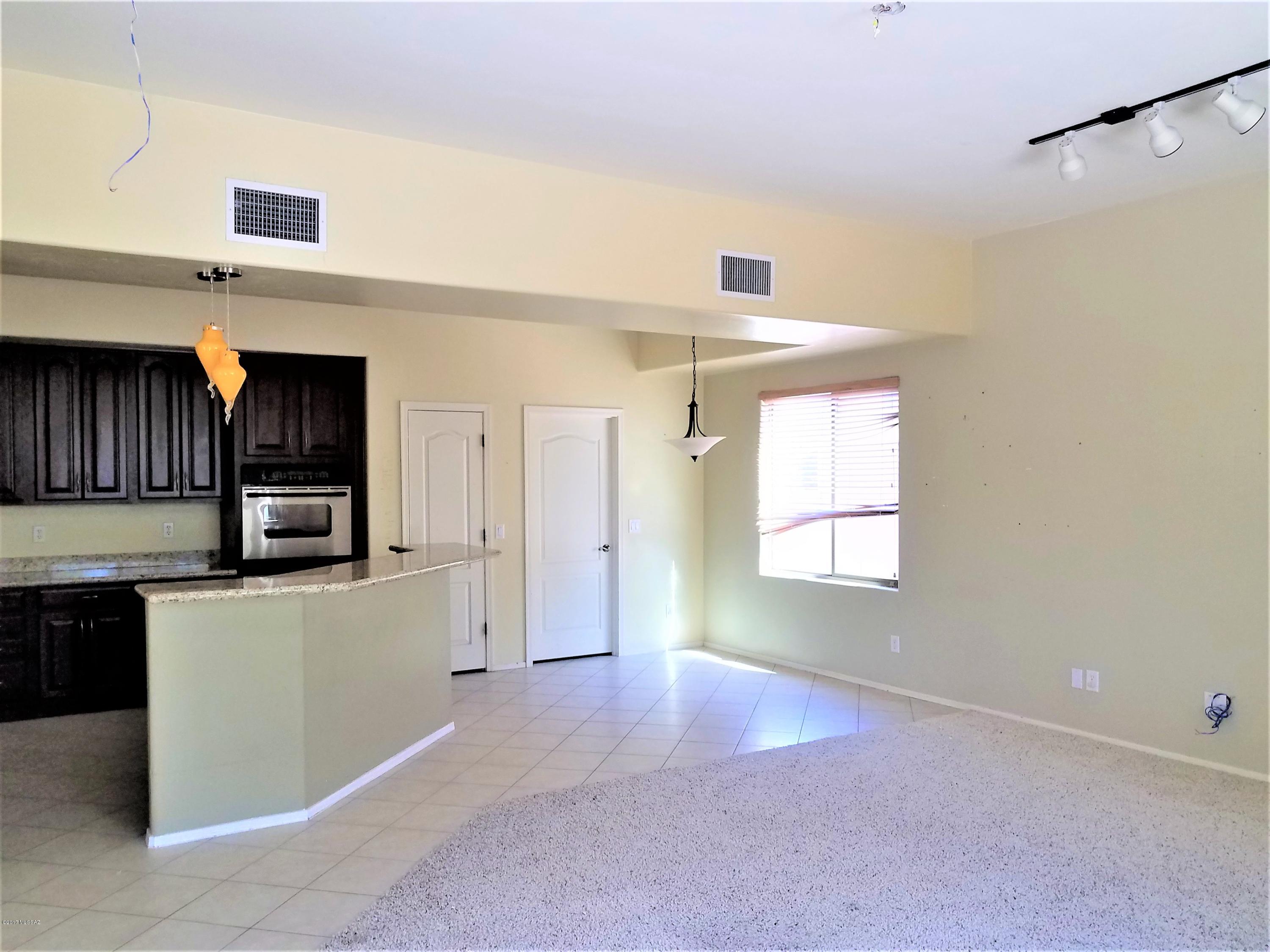 Rancho Del Lago (541-607) - Residential