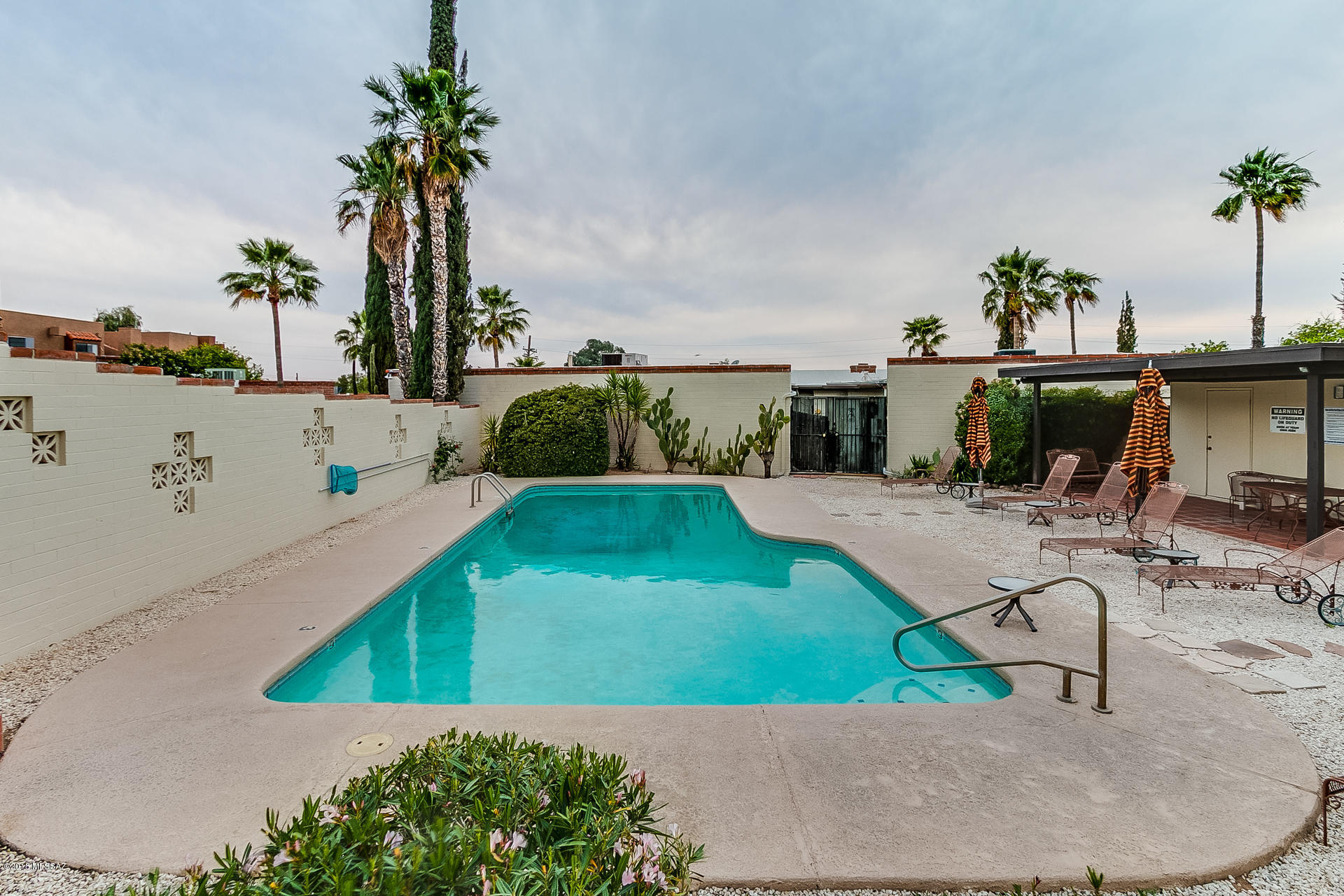 Vista Del Oro Townhouses (1-33) - Residential