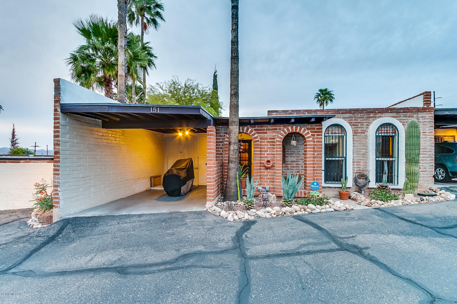 Vista Del Oro Townhouses (1-33) - Residential