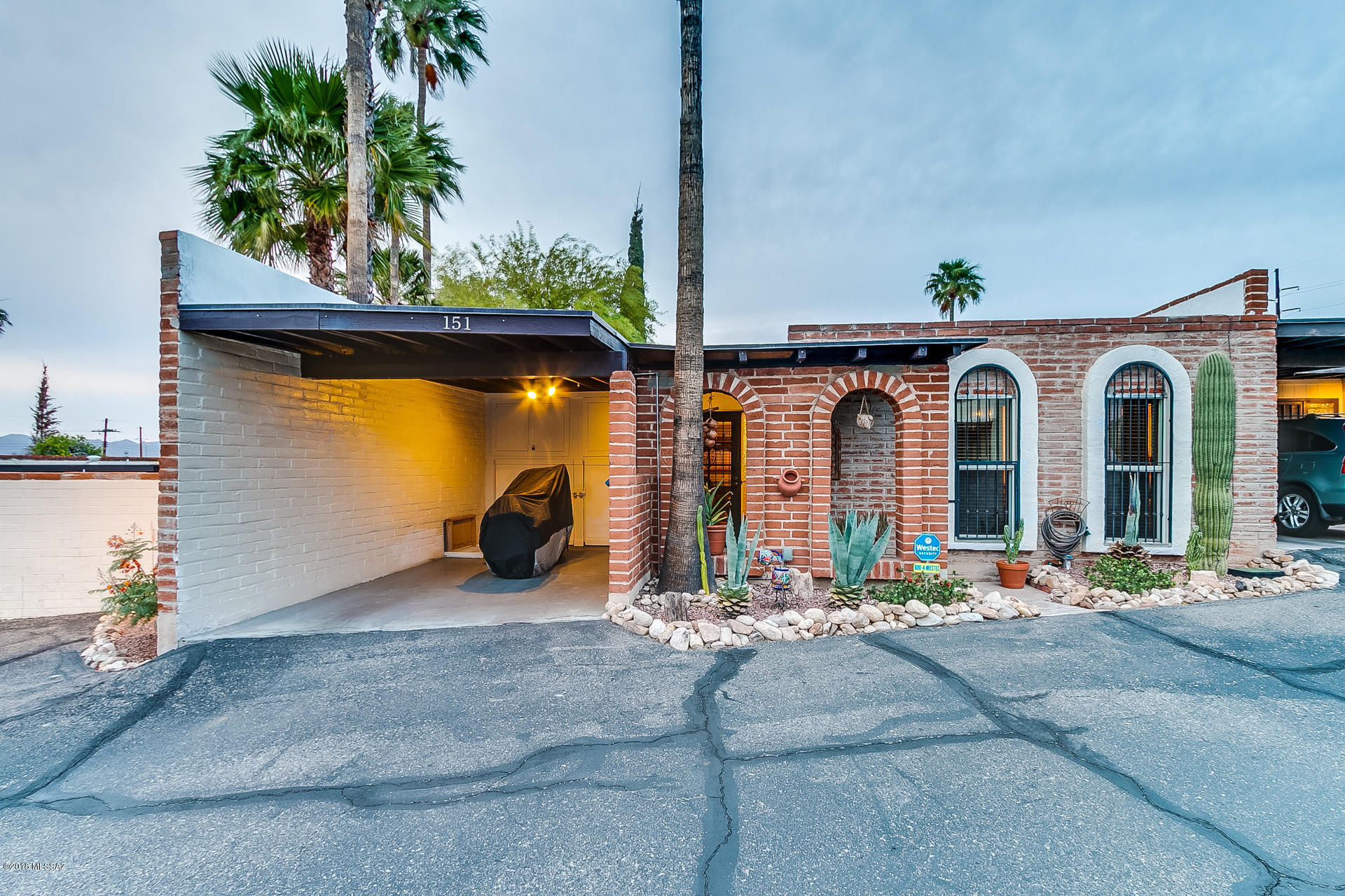 Vista Del Oro Townhouses (1-33) - Residential