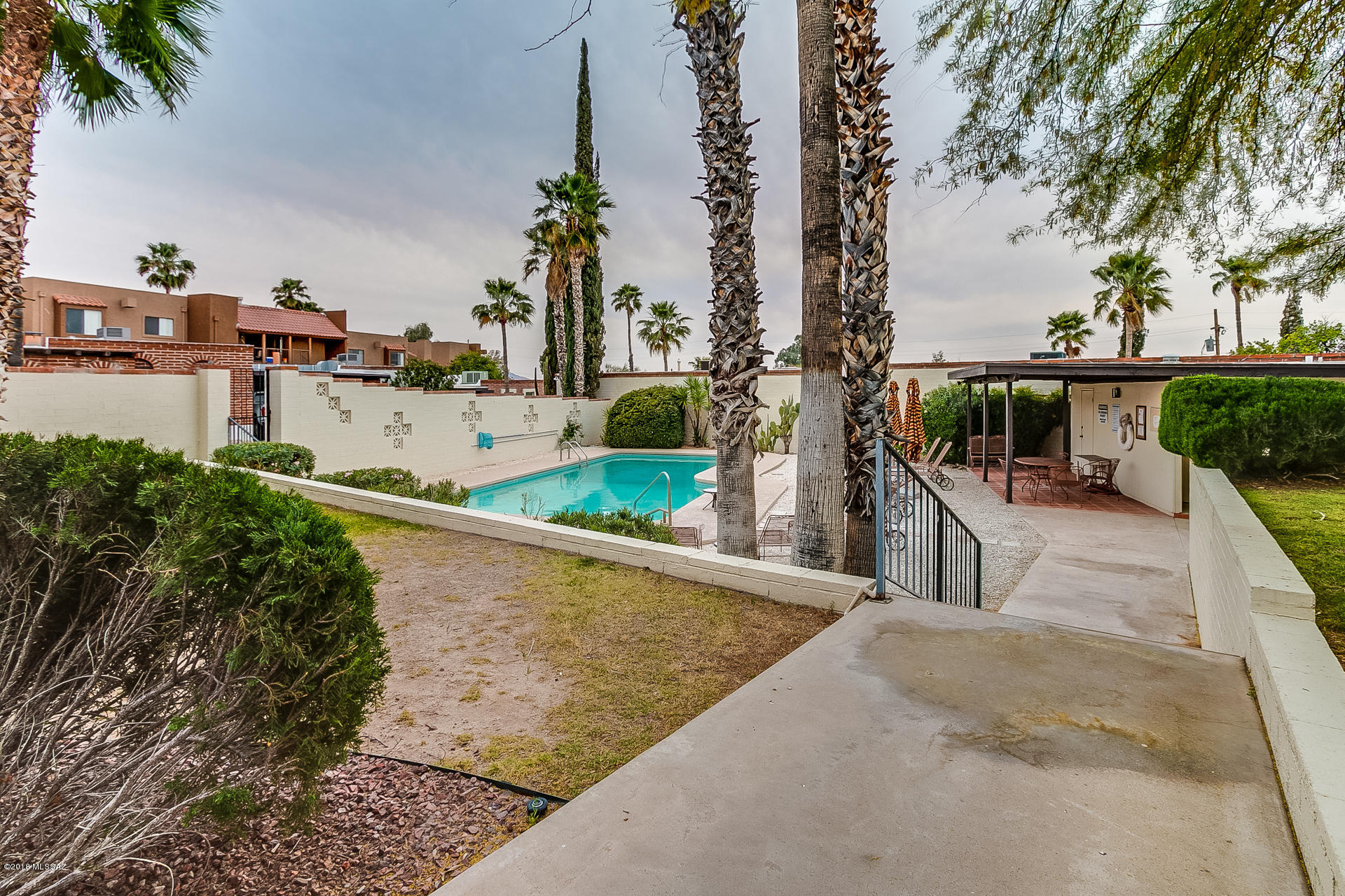 Vista Del Oro Townhouses (1-33) - Residential