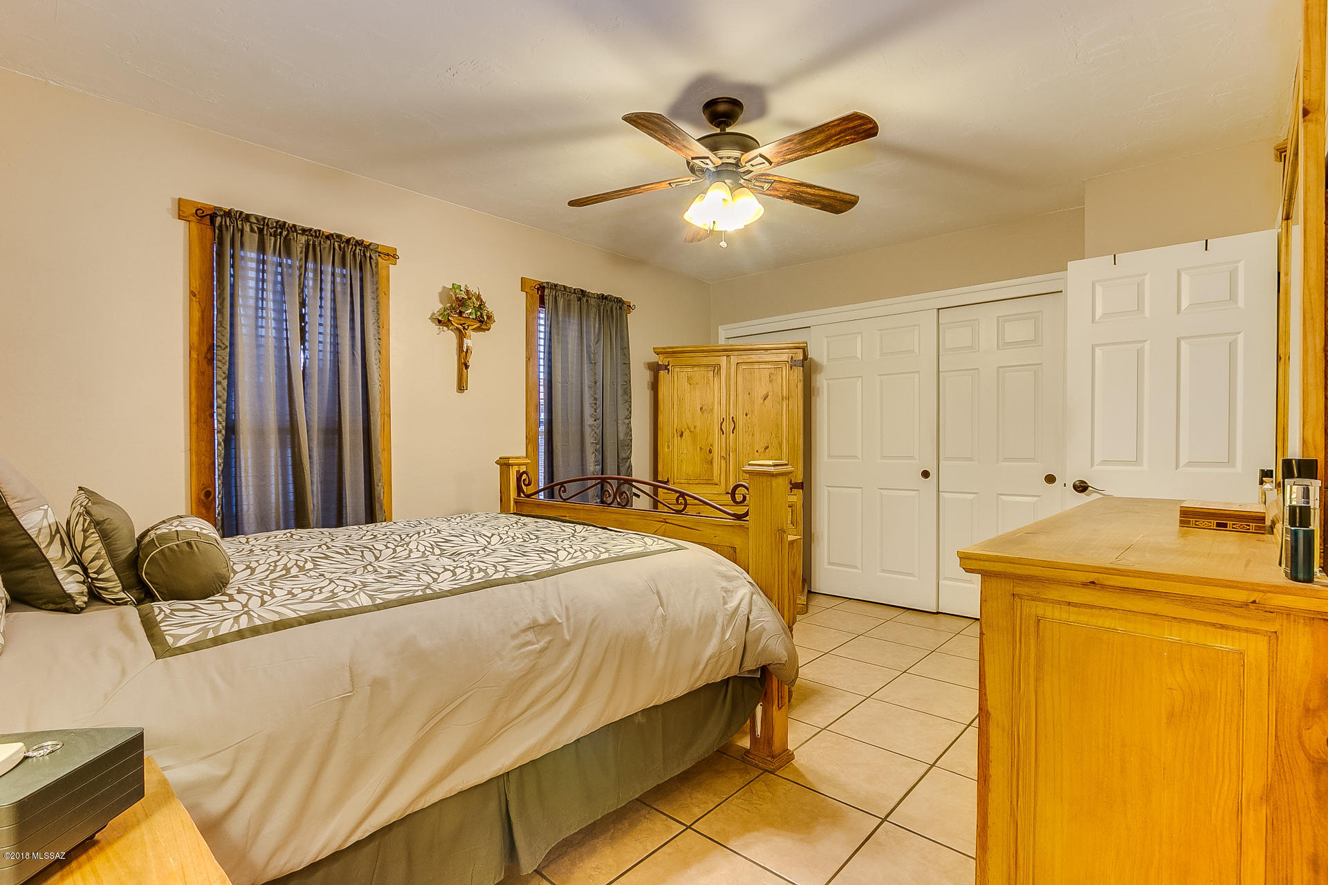 Vista Del Oro Townhouses (1-33) - Residential