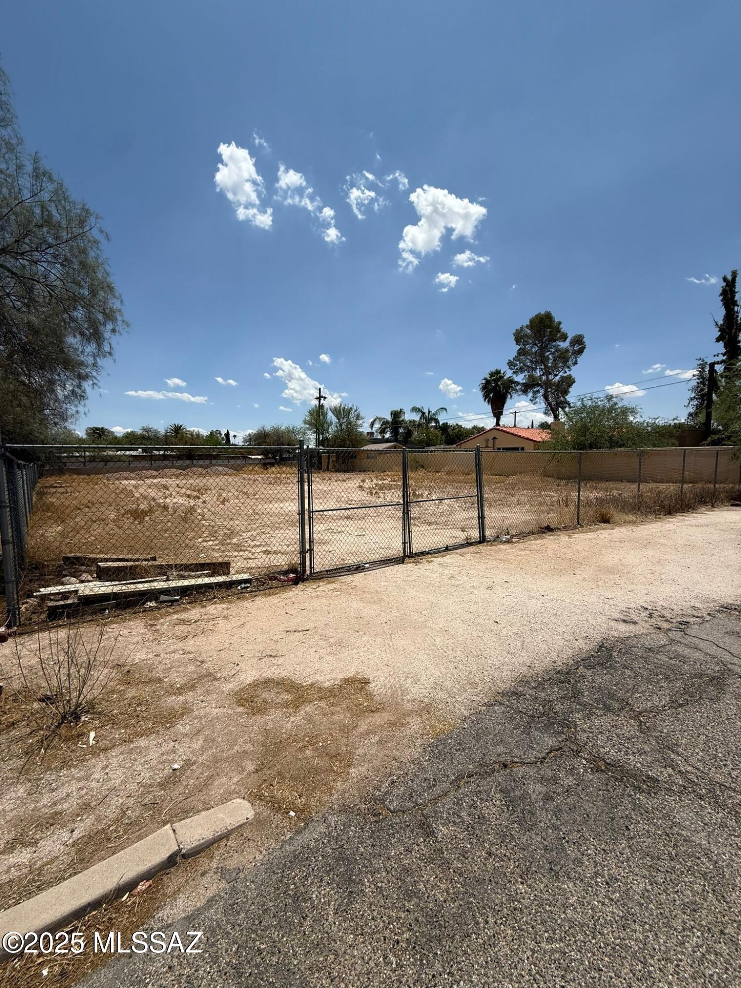 San Clemente - Land