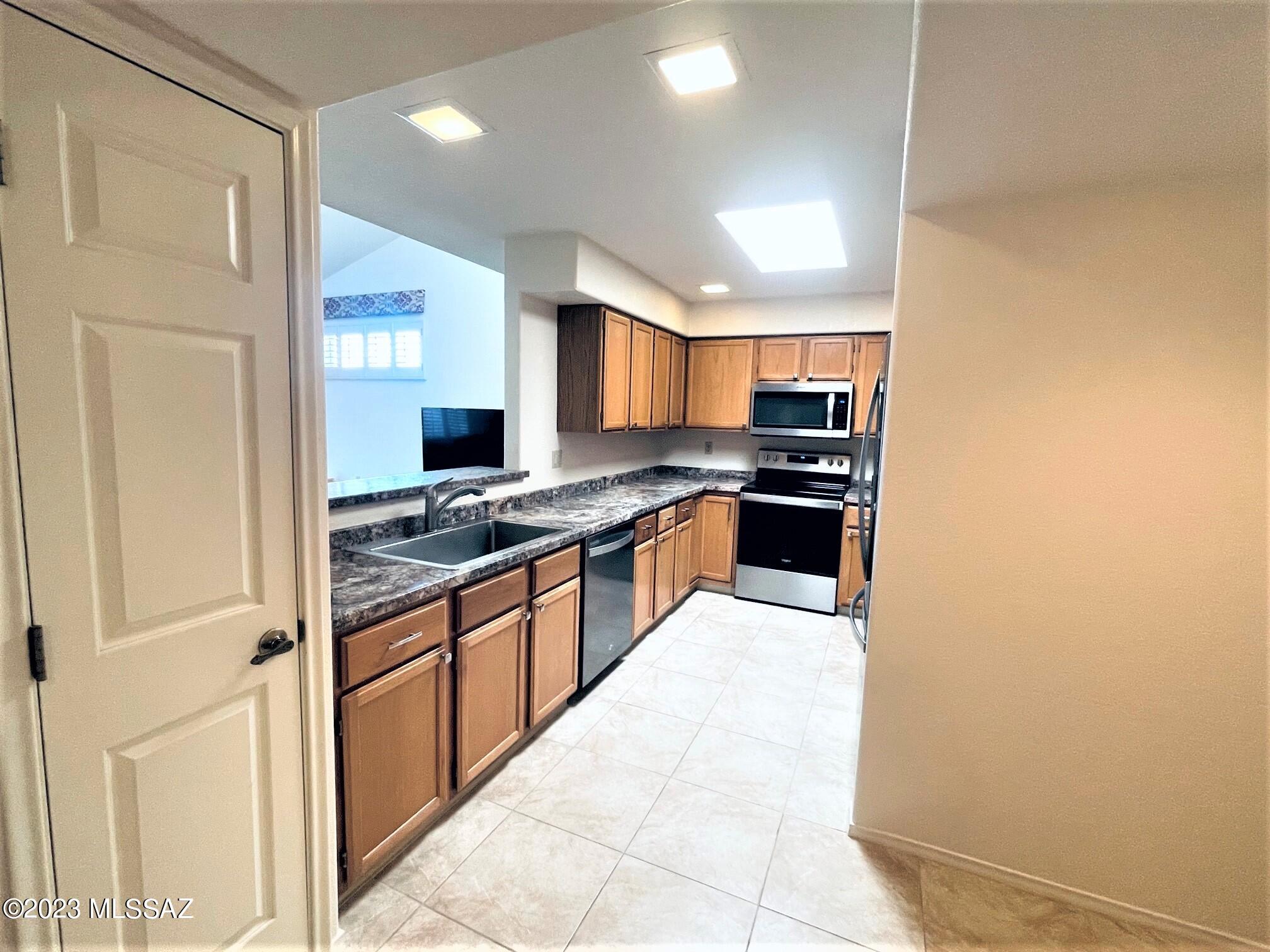 La Cholla Hills(1-313) - Residential