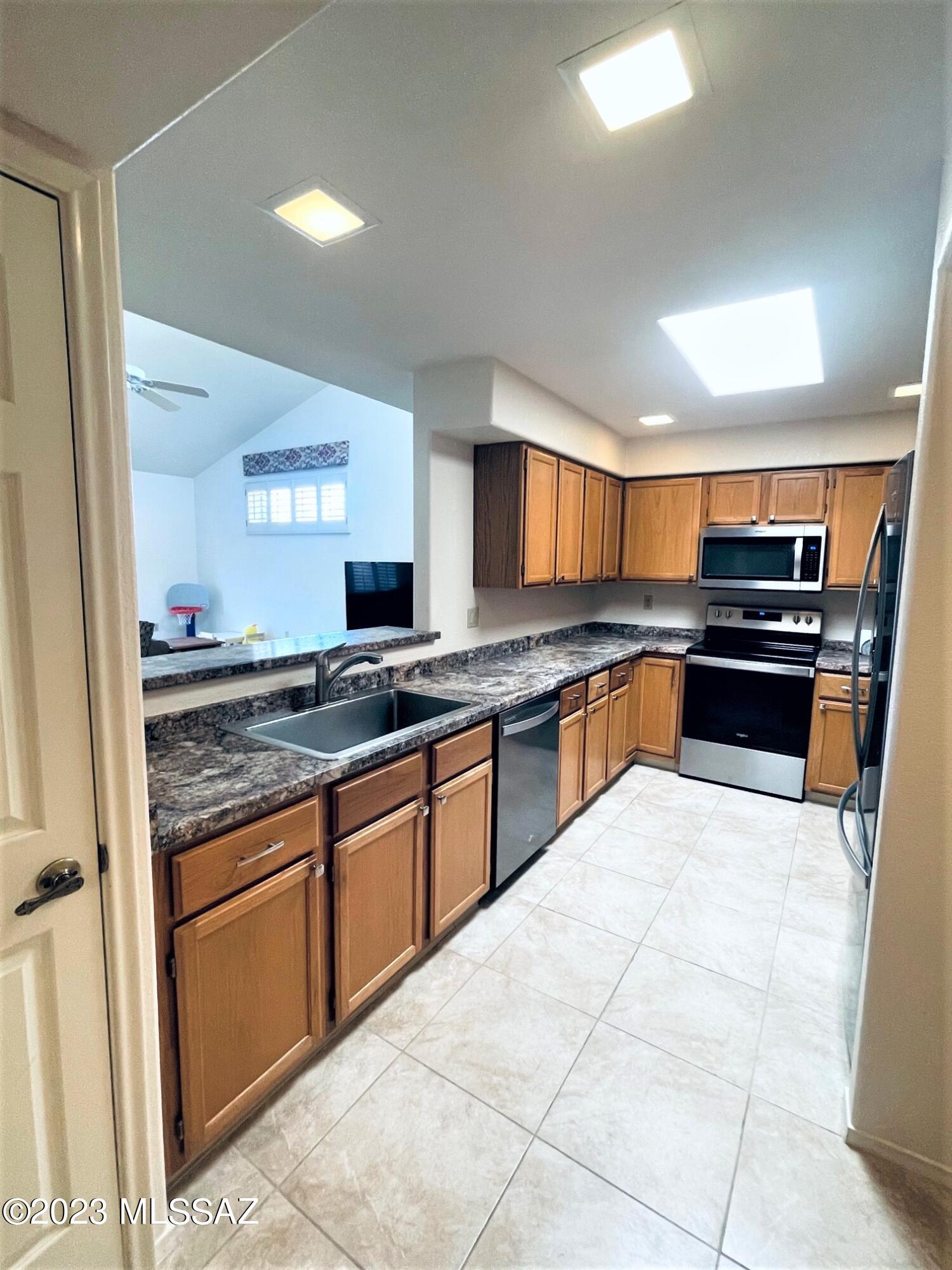 La Cholla Hills(1-313) - Residential