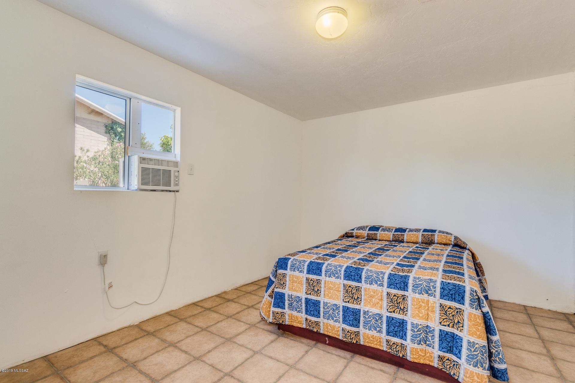 Twin Lakes (1-148) - Residential