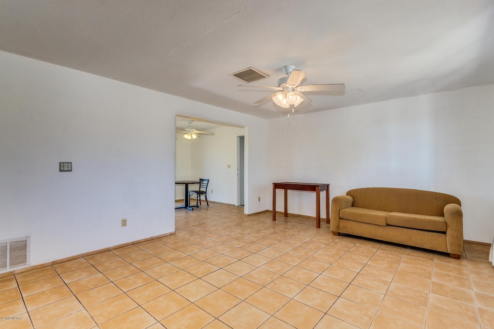 Twin Lakes (1-148) - Residential