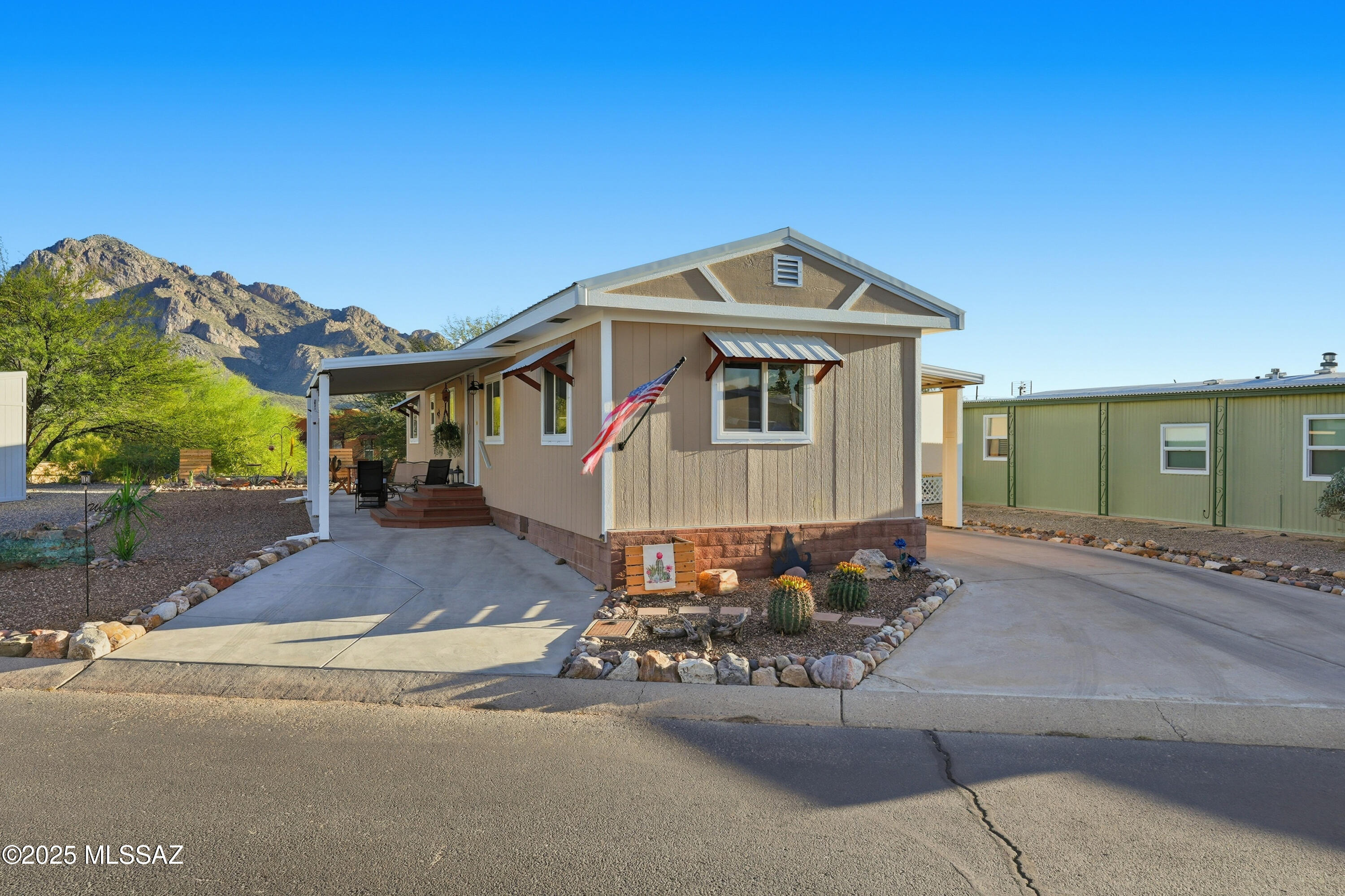 Welcome to The Highlands - the place you want to be!
Located in a highly desired 55+ community featuring a year-round heated pool, recreation center, and putting green. This home has been completely remodeled from top to bottom with quality craftsmanship and attention to detail.Enjoy a brand-new kitchen with custom cabinetry, new flooring, fresh interior and exterior paint, new windows and doors, and updated insulation with a vapor barrier complemented by stylish brick skirting.The seller has also added a concrete patio on the east side—perfect for morning coffee or evening relaxation. Additional upgrades include new LG washer and dryer, modern appliances, and so much more!
Move-in ready and better than new—come see it today!