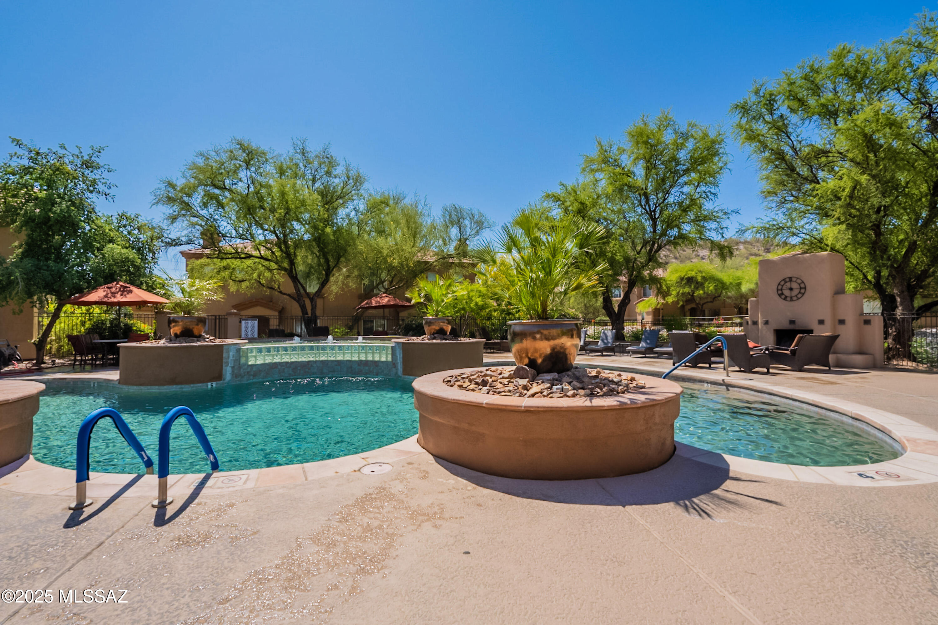 Pinnacle Canyon Condominium - Residential