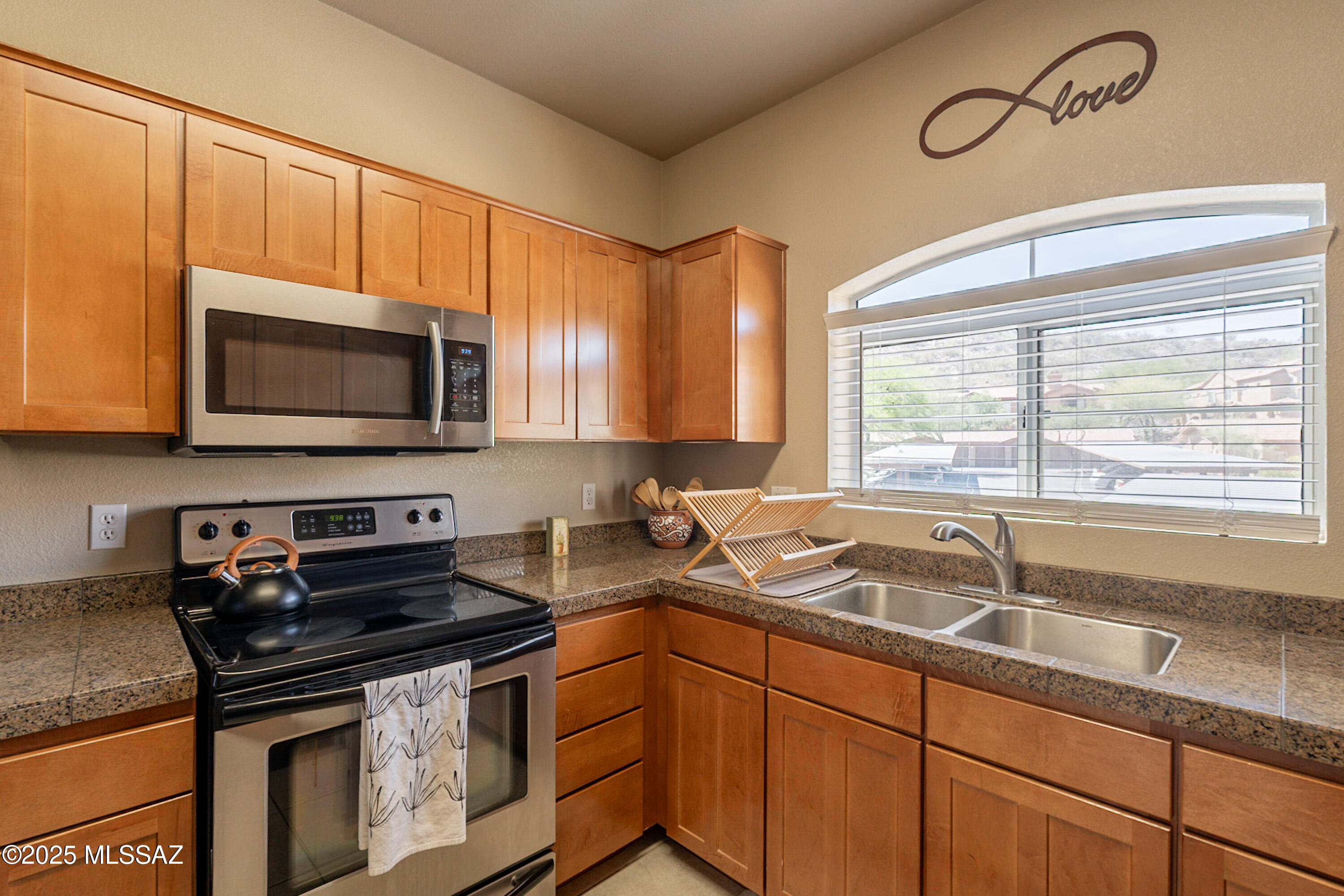 Pinnacle Canyon Condominium - Residential