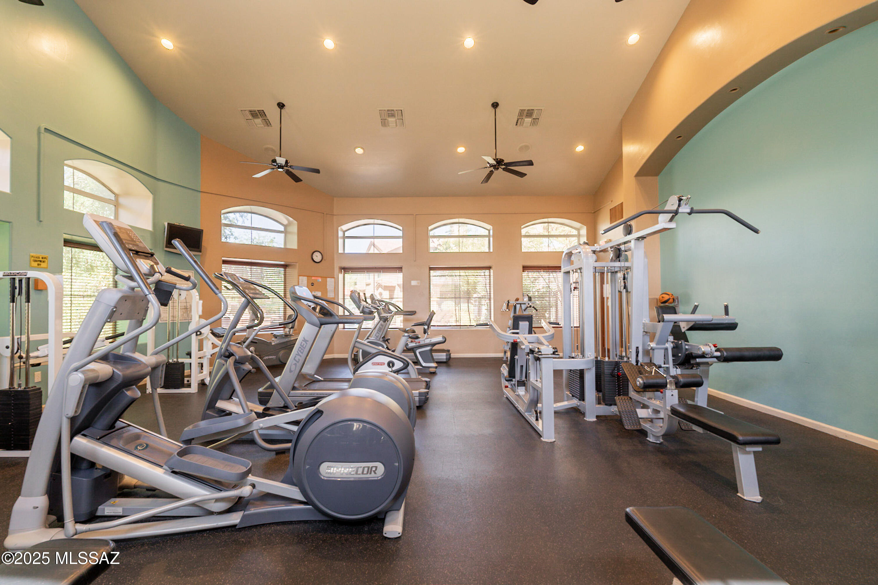 Pinnacle Canyon Condominium - Residential