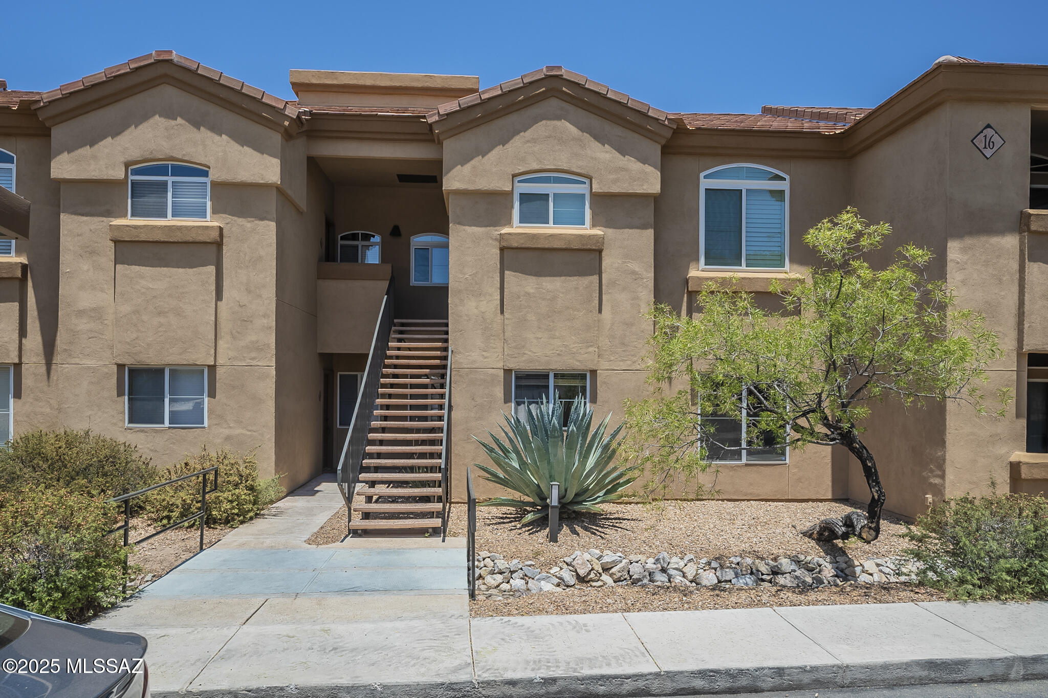 Pinnacle Canyon Condominium - Residential