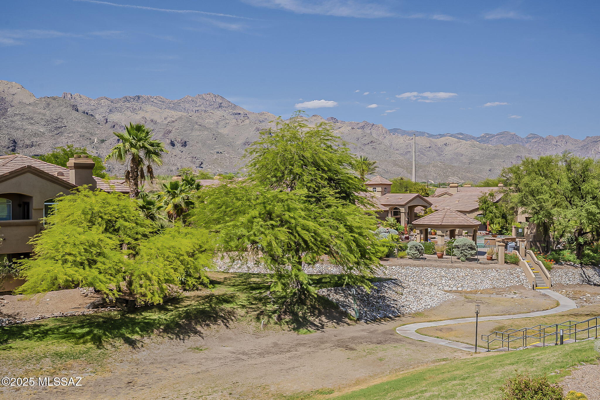 Pinnacle Canyon Condominium - Residential