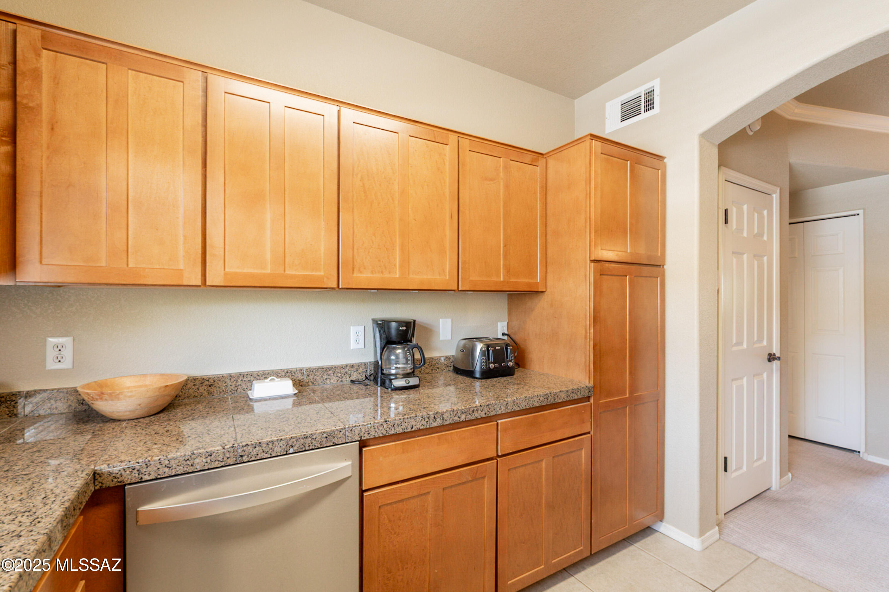 Pinnacle Canyon Condominium - Residential