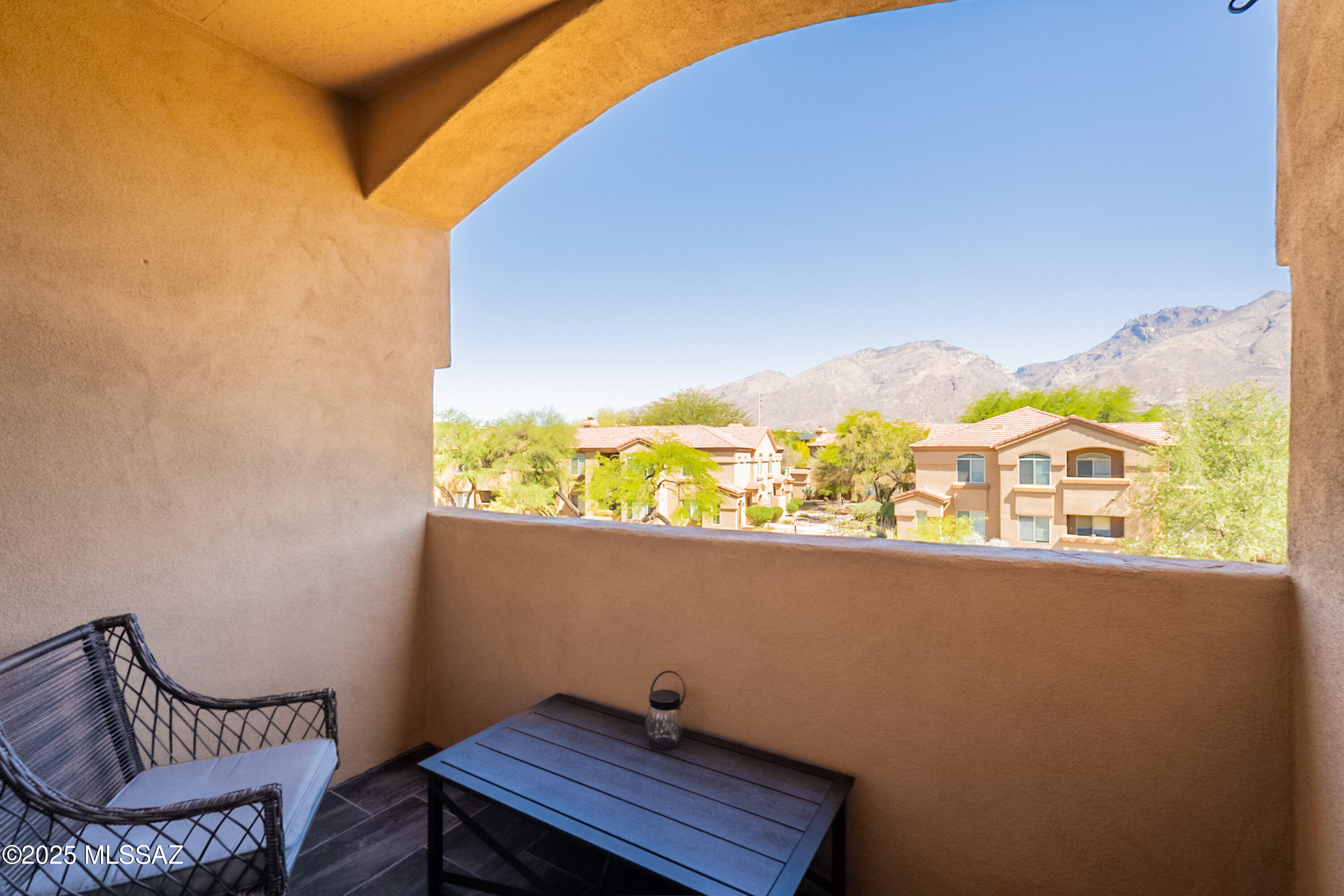 Pinnacle Canyon Condominium - Residential