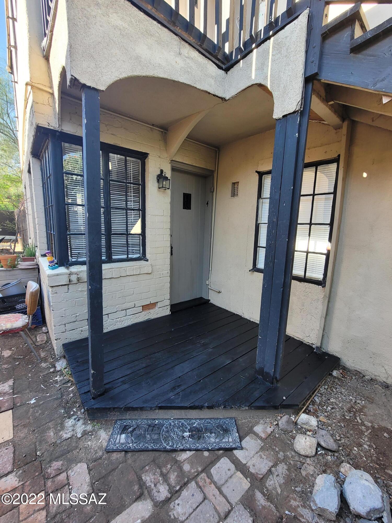 ALL ESSENTIAL UTILITIES INCLUDED! Charming historic downtown 1 bedroom, 1bath unit with a little modern touch! Unit offers concrete floors, historic architecture windows, but with newer modern finishes such as brand new paint, kitchen counter tops and more! Shopping, restaurants, entertainment has exceptional walkability from property. PLEASE DO NOT DISTURB OTHER TENANTS. CALL OFFICE TO VIEW 520-544-2727 * Only Street parking. A/C is window unit.  Downstairs unit. No private yard. No laundry on property. No pet dogs., ESA/service only. Pet cats ok. *