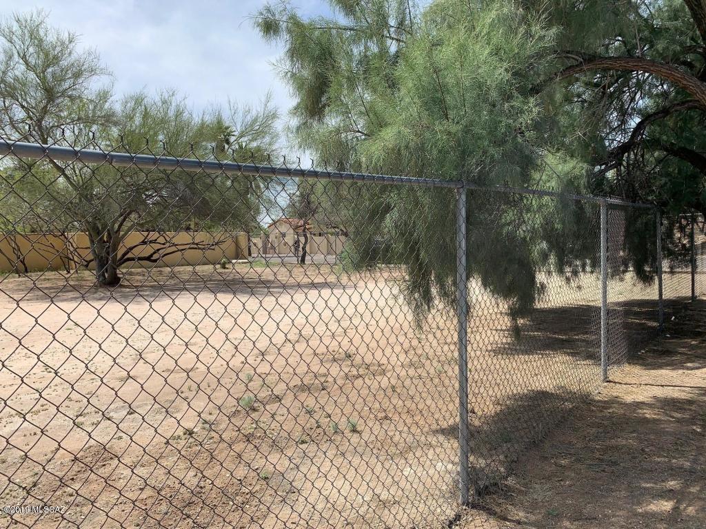 Flat lot, no survey available-Seller will not pay for Survey-Buyer to locate utilities during due diligence period. Sold AS-IS
Lot 23 and Lot 24 are sold as ONE LOT with ONE tax code.
The address has not yet been assigned by City of Tucson and is approximate.
