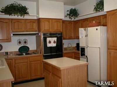 El Conquistador Resort Patio Homes (155-193) - Residential Lease