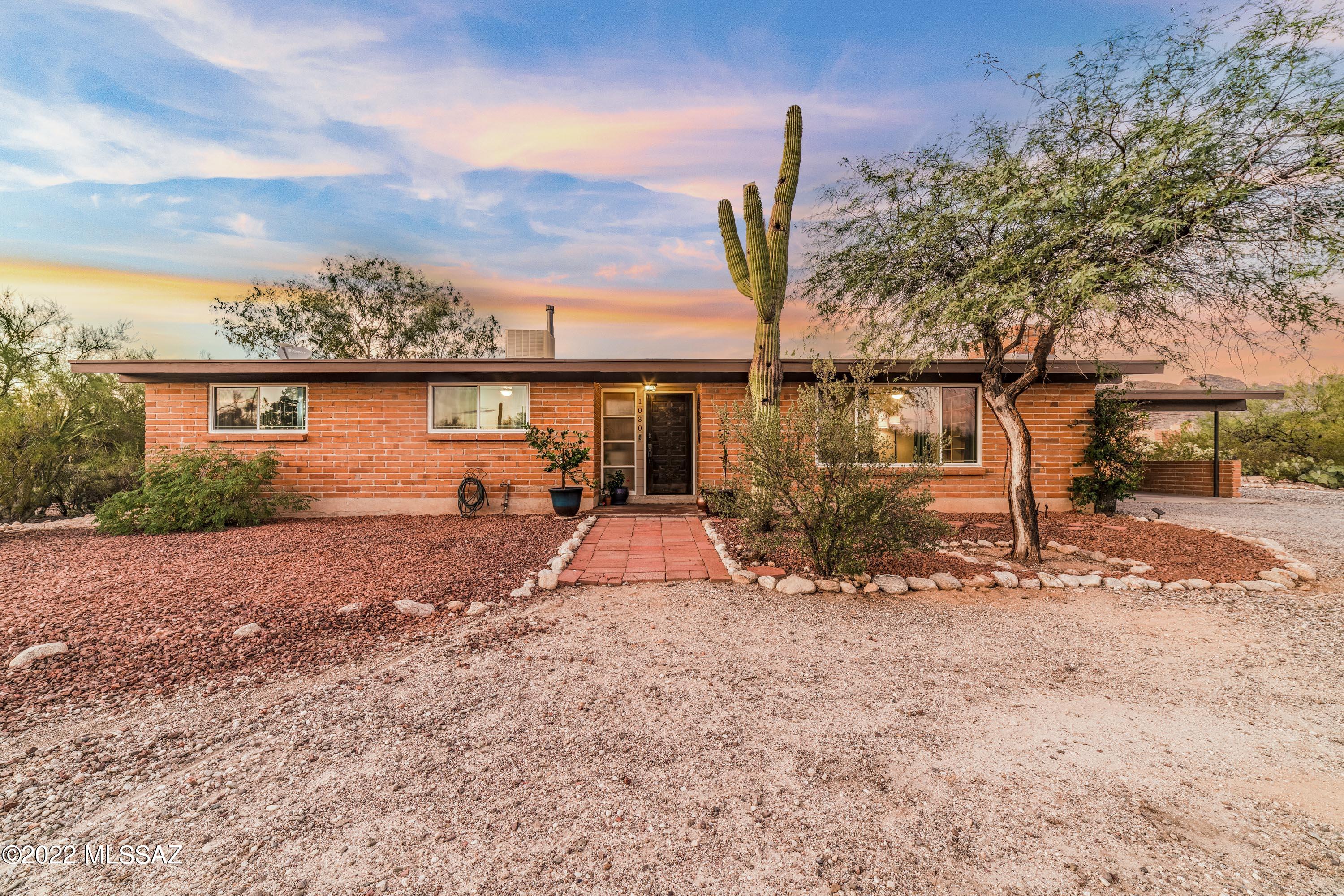Casas Catalinas - Residential