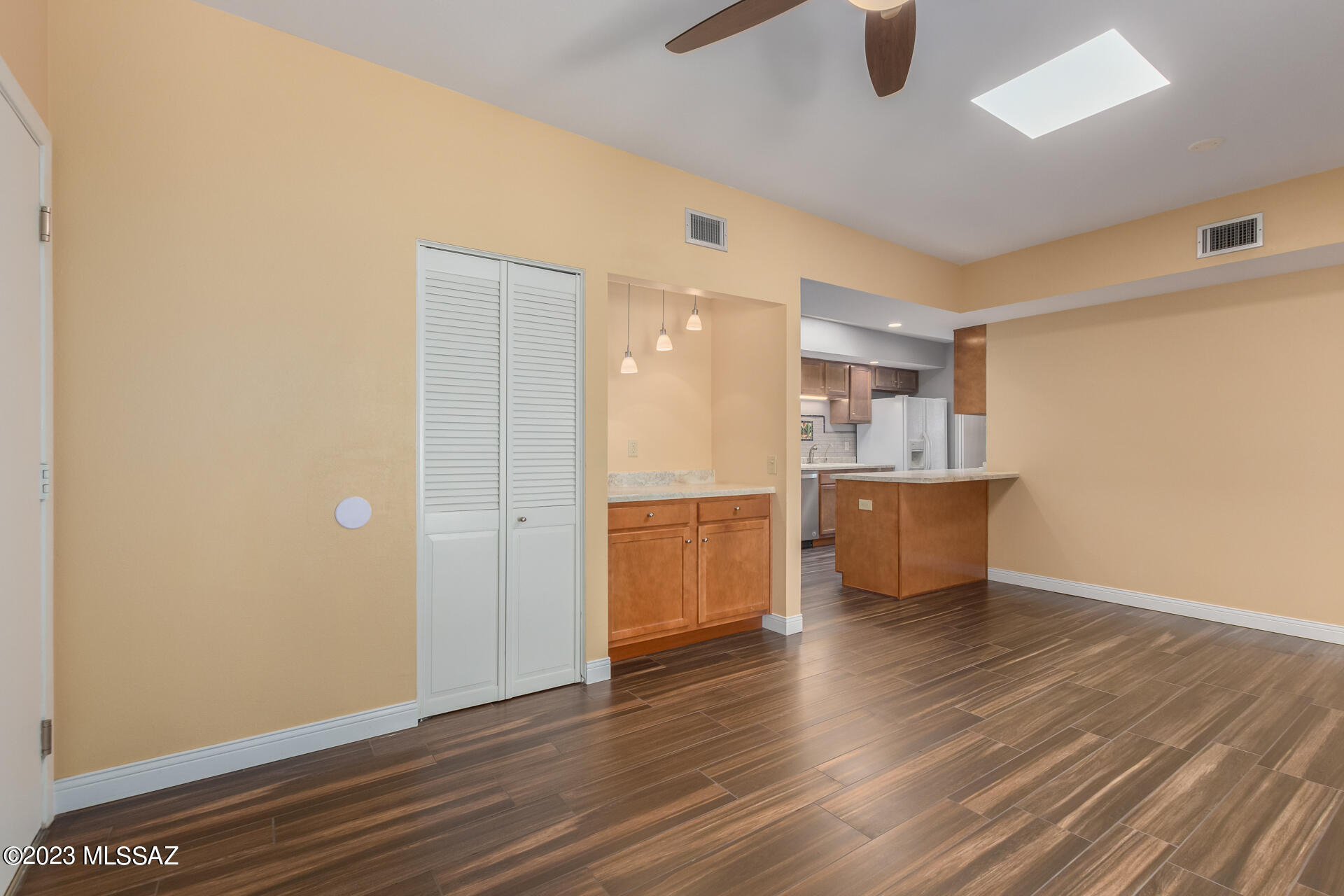 Continental Vistas(1-302) - Residential