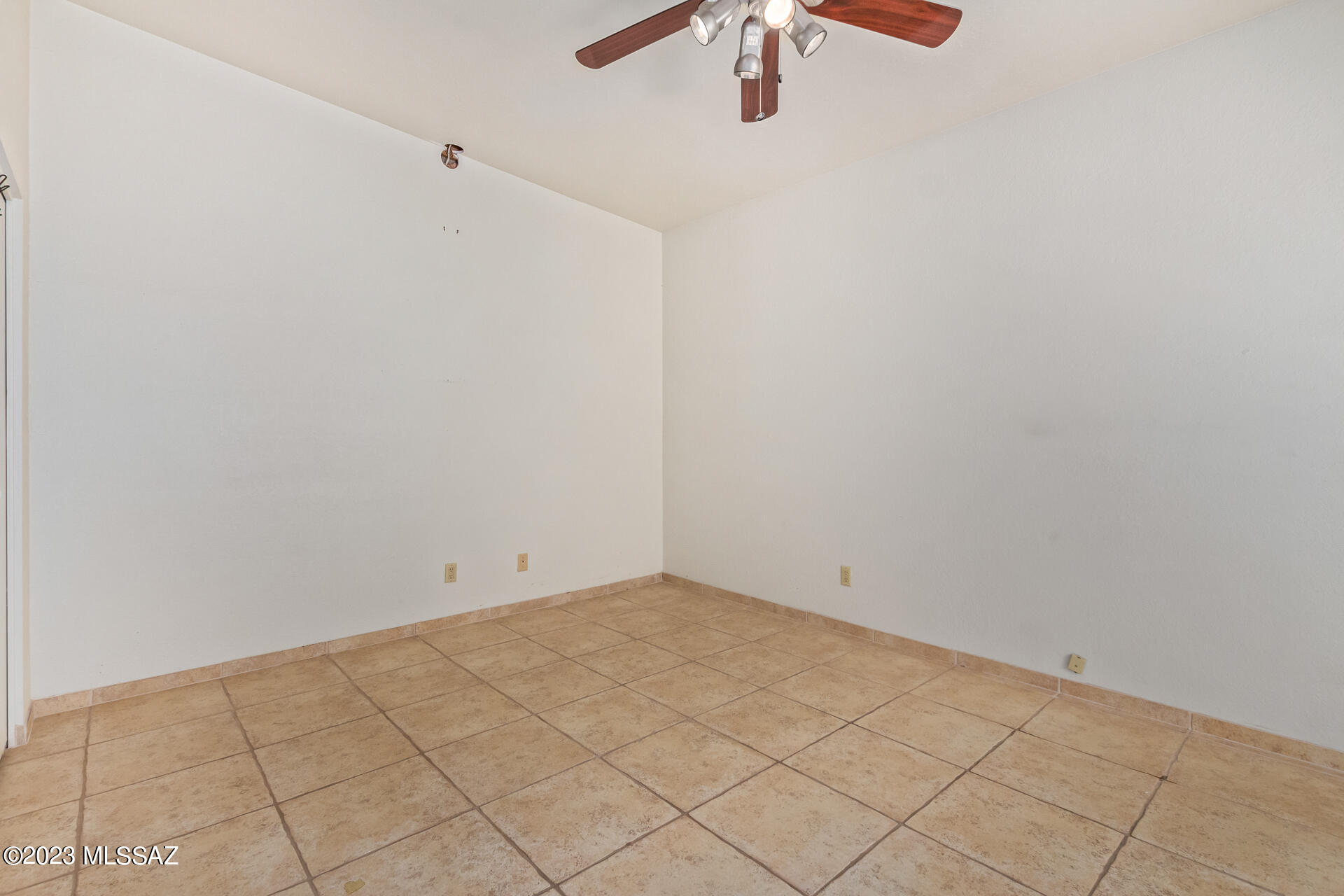 Encanto Place Townhomes (1-23) - Residential