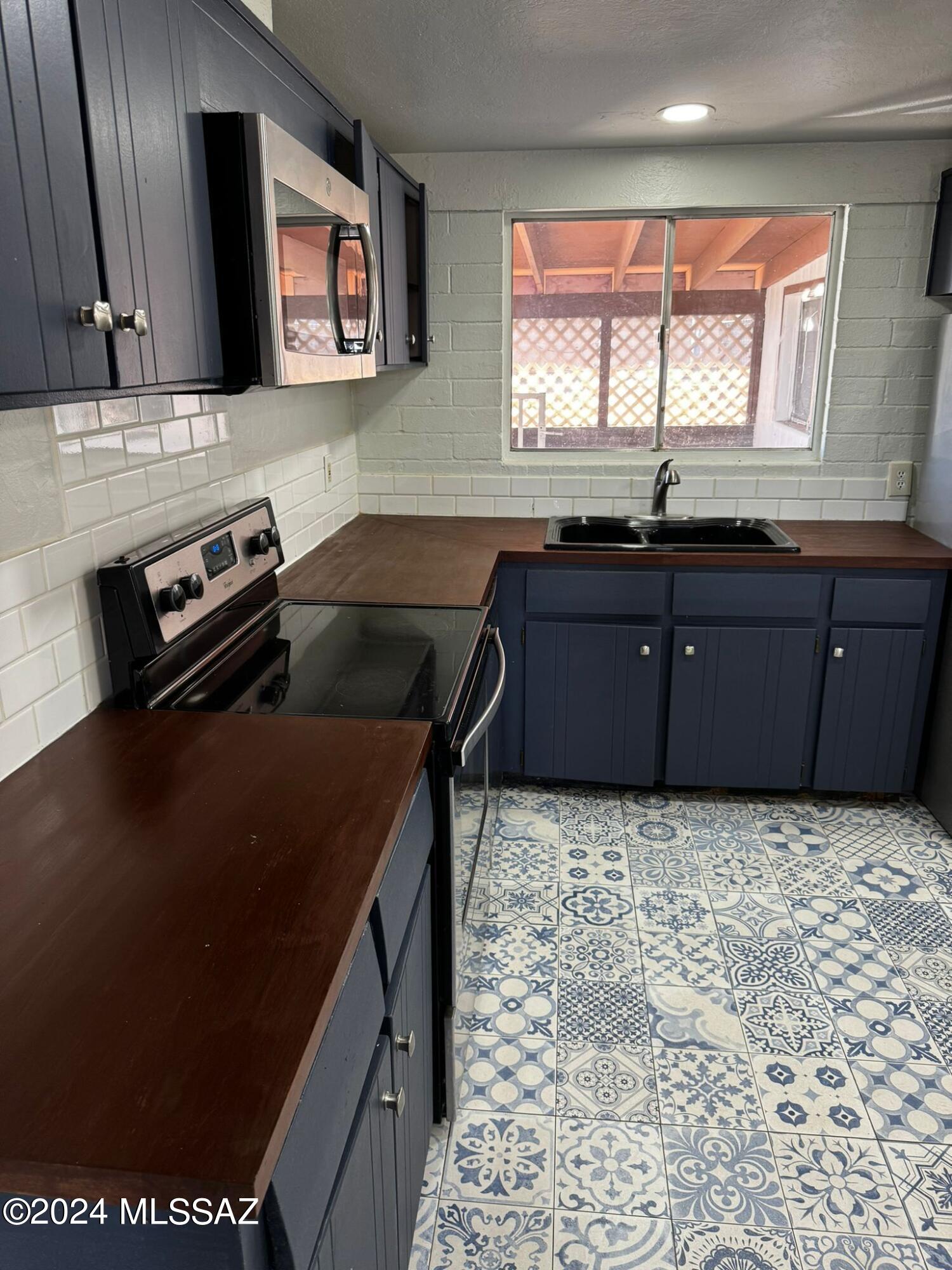 Vista Del Prado NO. 6 (1-64) - Residential