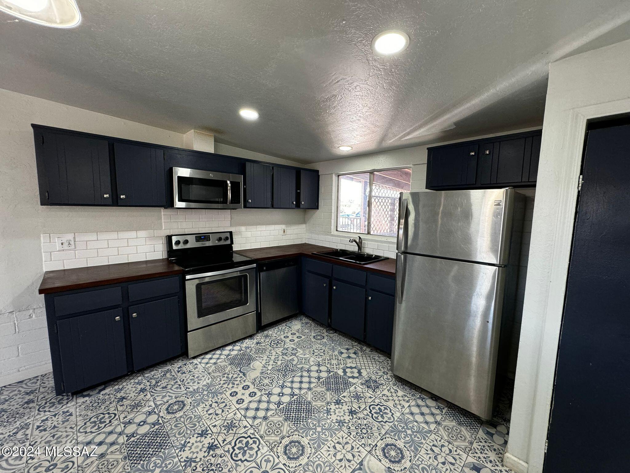 Vista Del Prado NO. 6 (1-64) - Residential