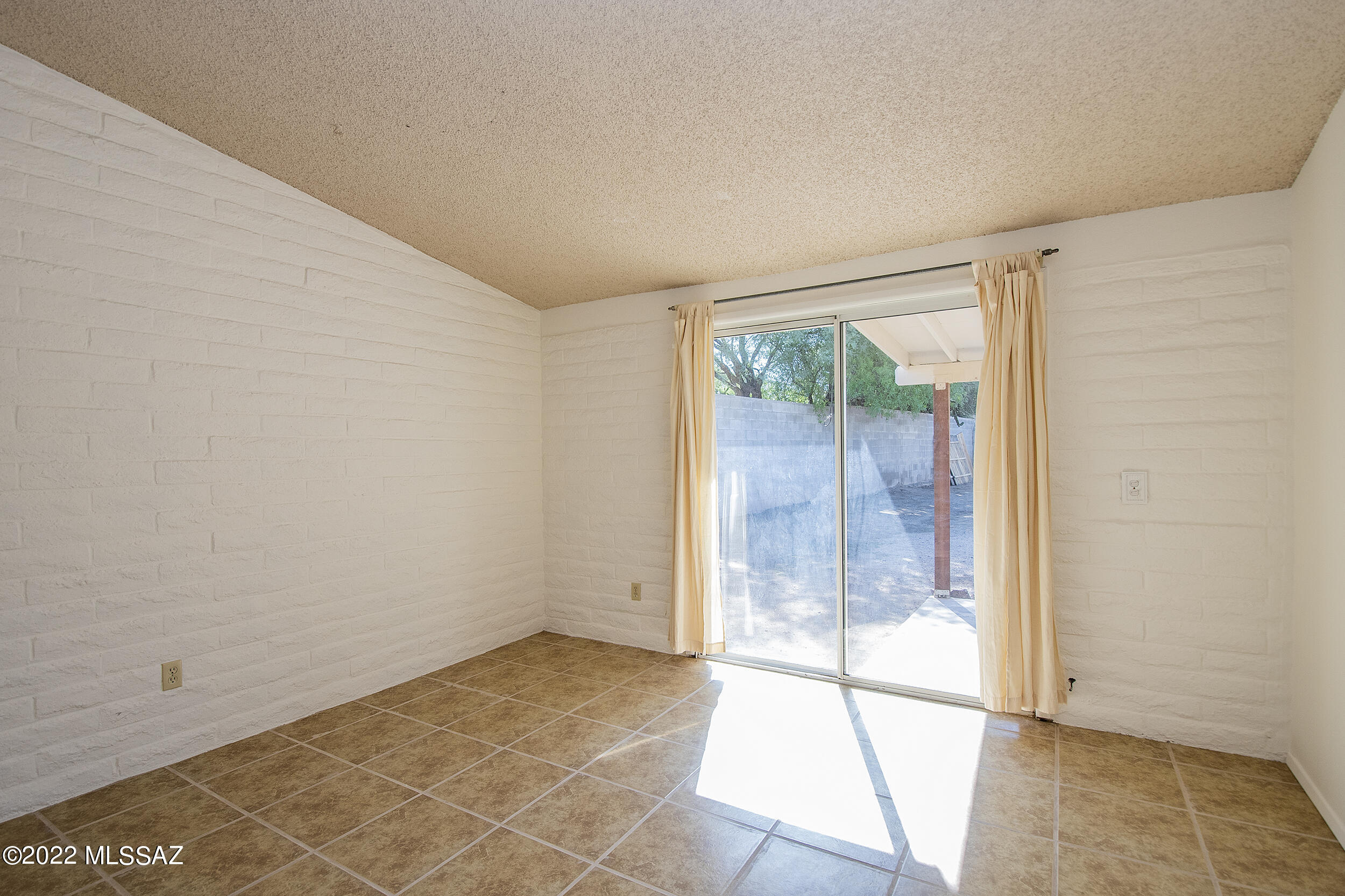 Casas Adobes Park (416-540) - Residential