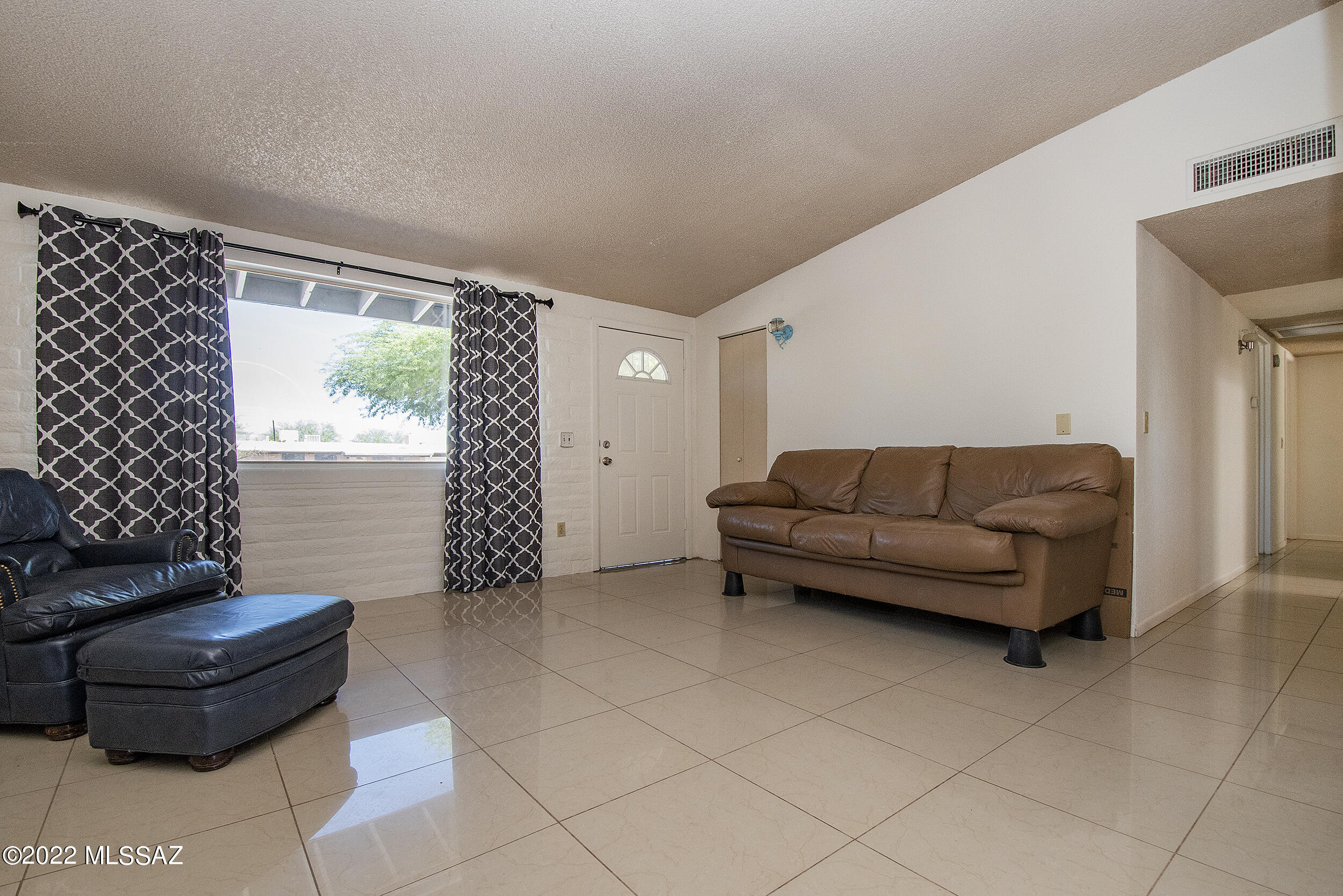 Casas Adobes Park (416-540) - Residential