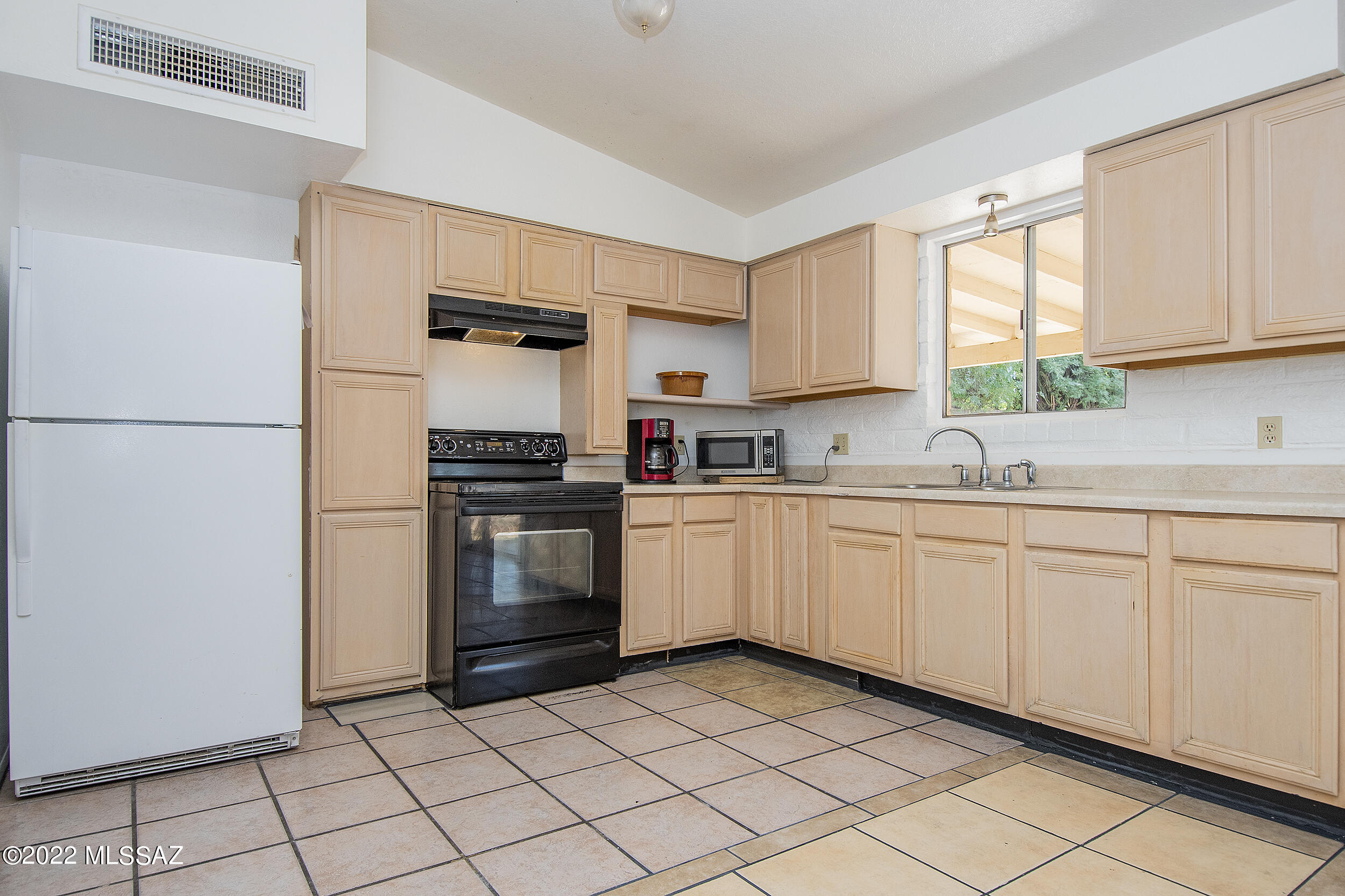 Casas Adobes Park (416-540) - Residential