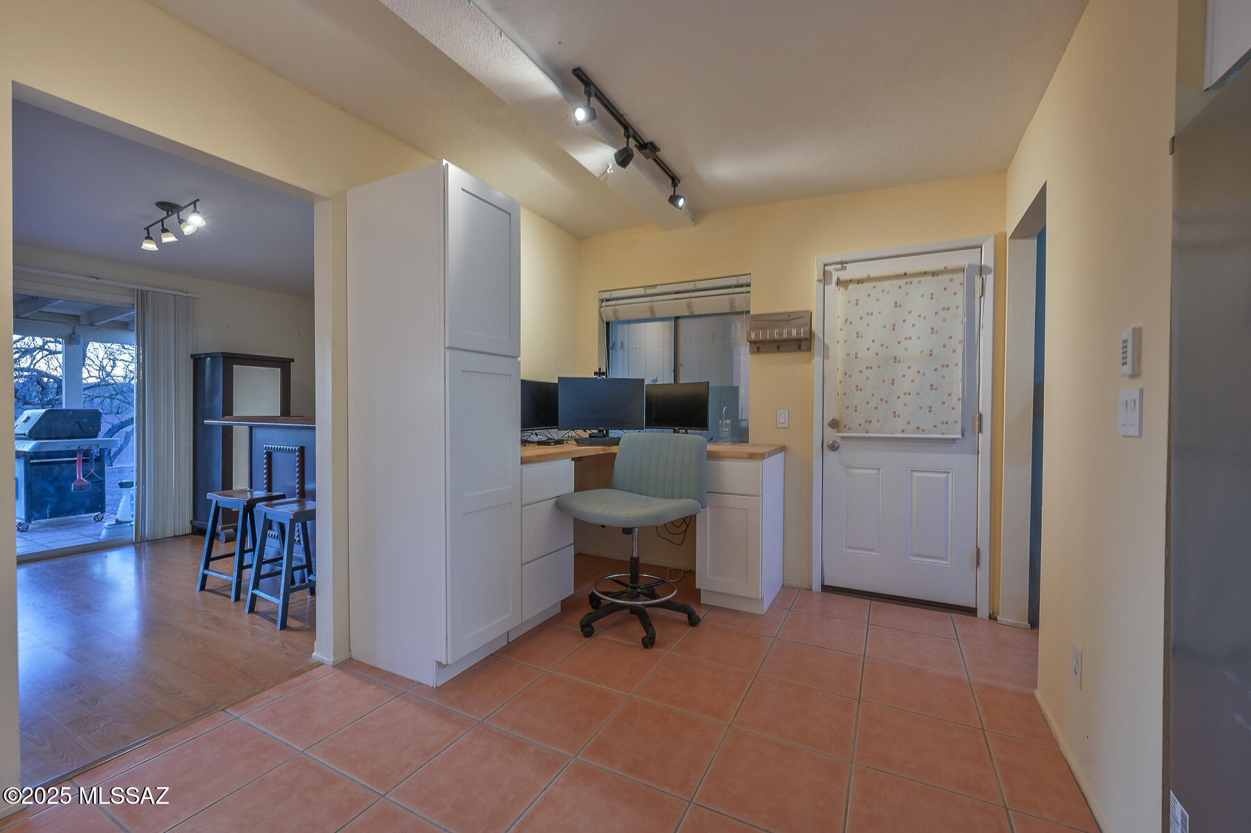 Tres Lomas (1-147) - Residential