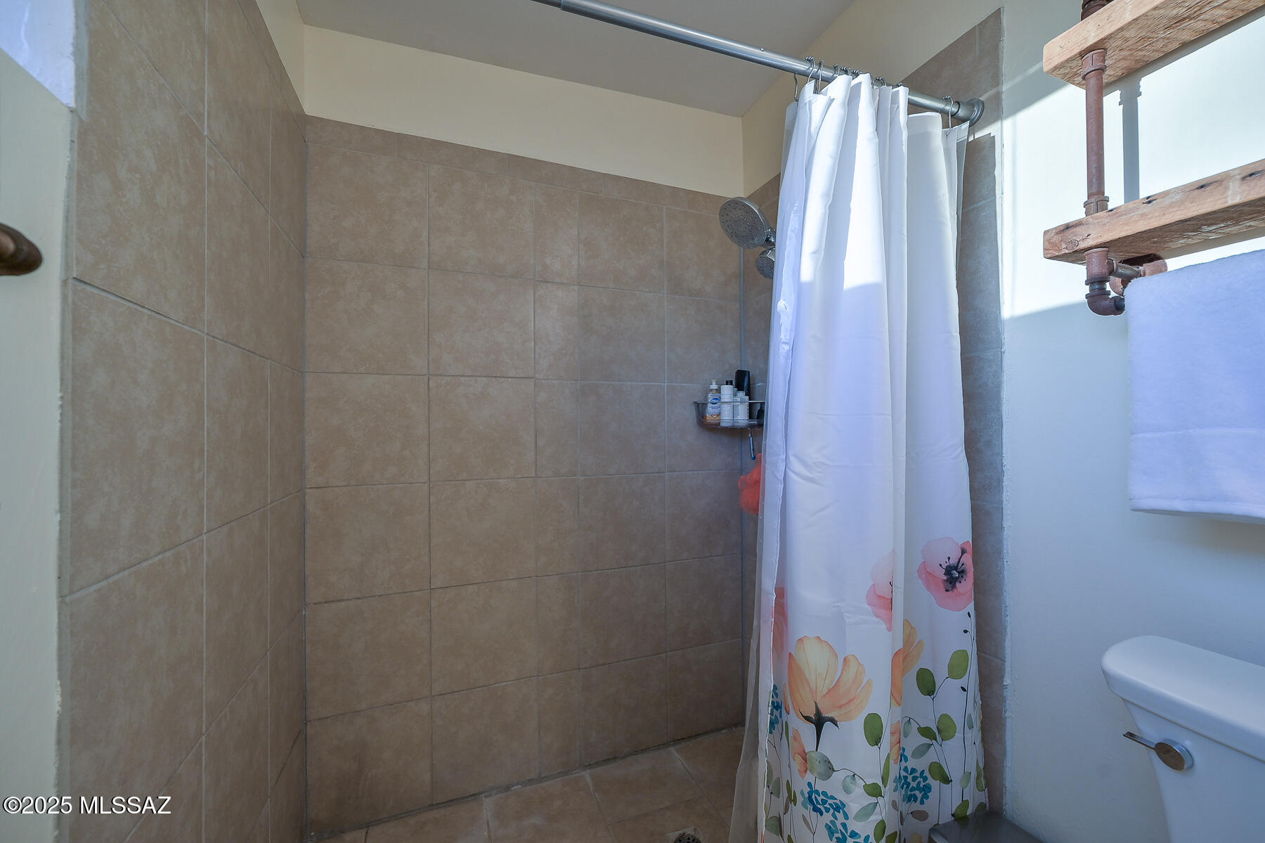 Tres Lomas (1-147) - Residential