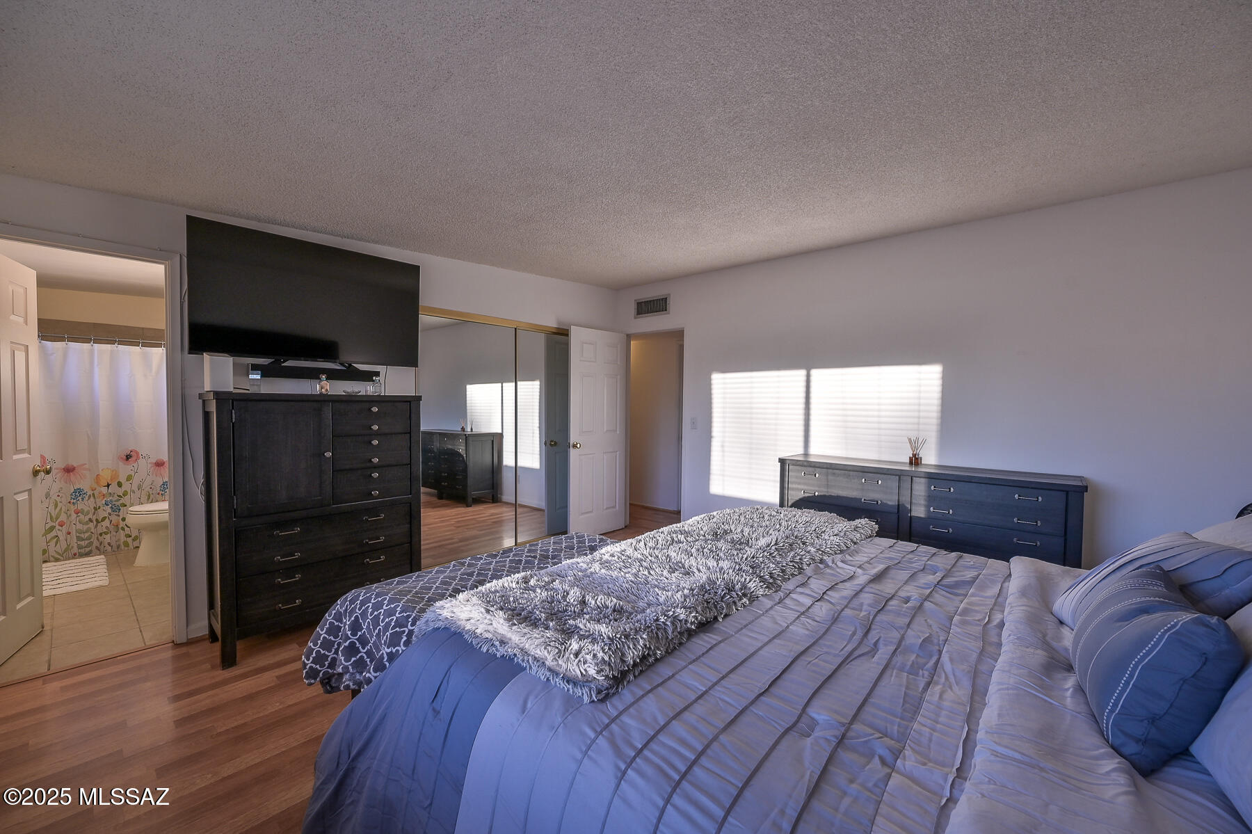 Tres Lomas (1-147) - Residential