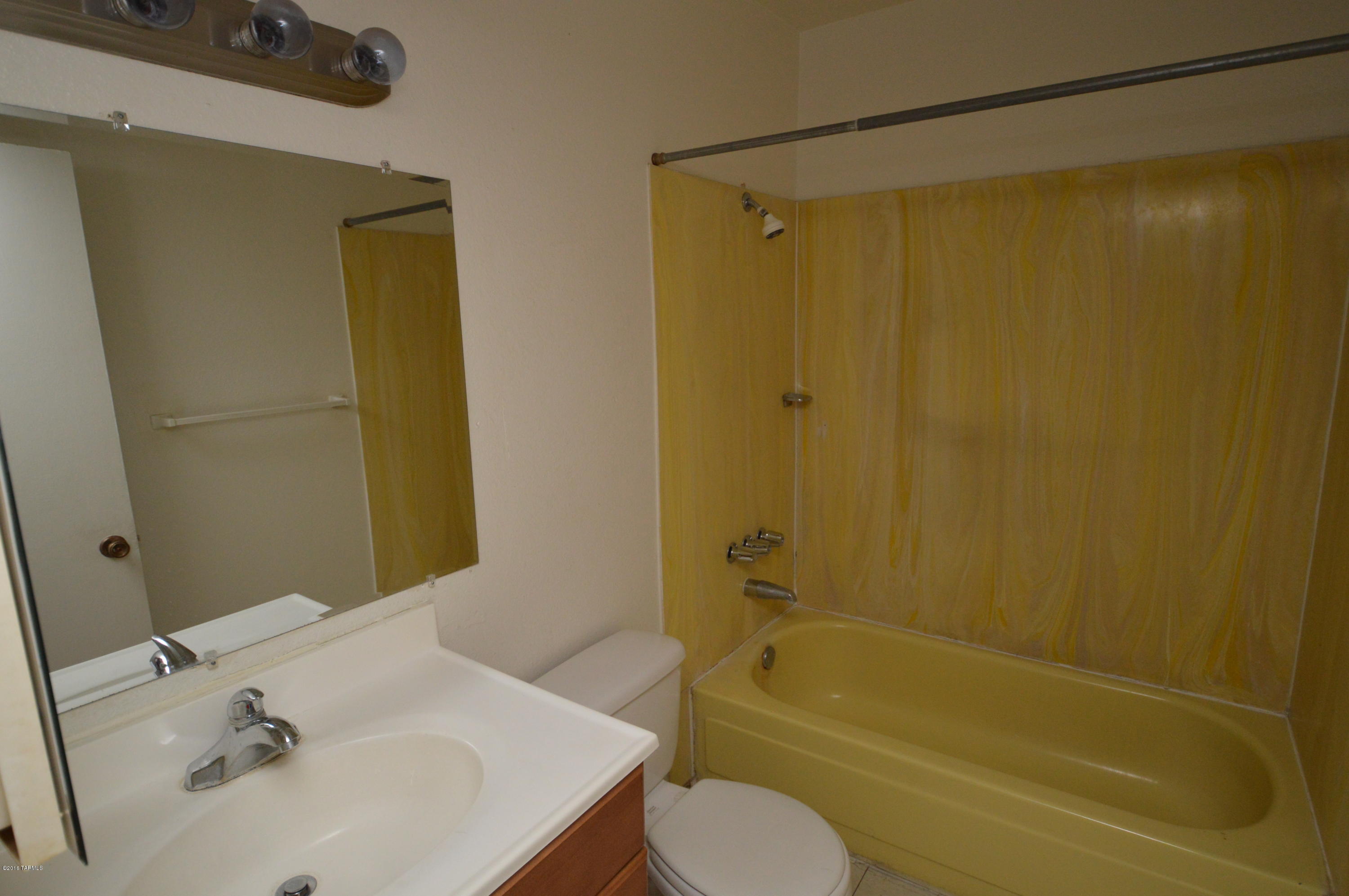 Speedway View Add Resub L4 & 9 - Residential Lease
