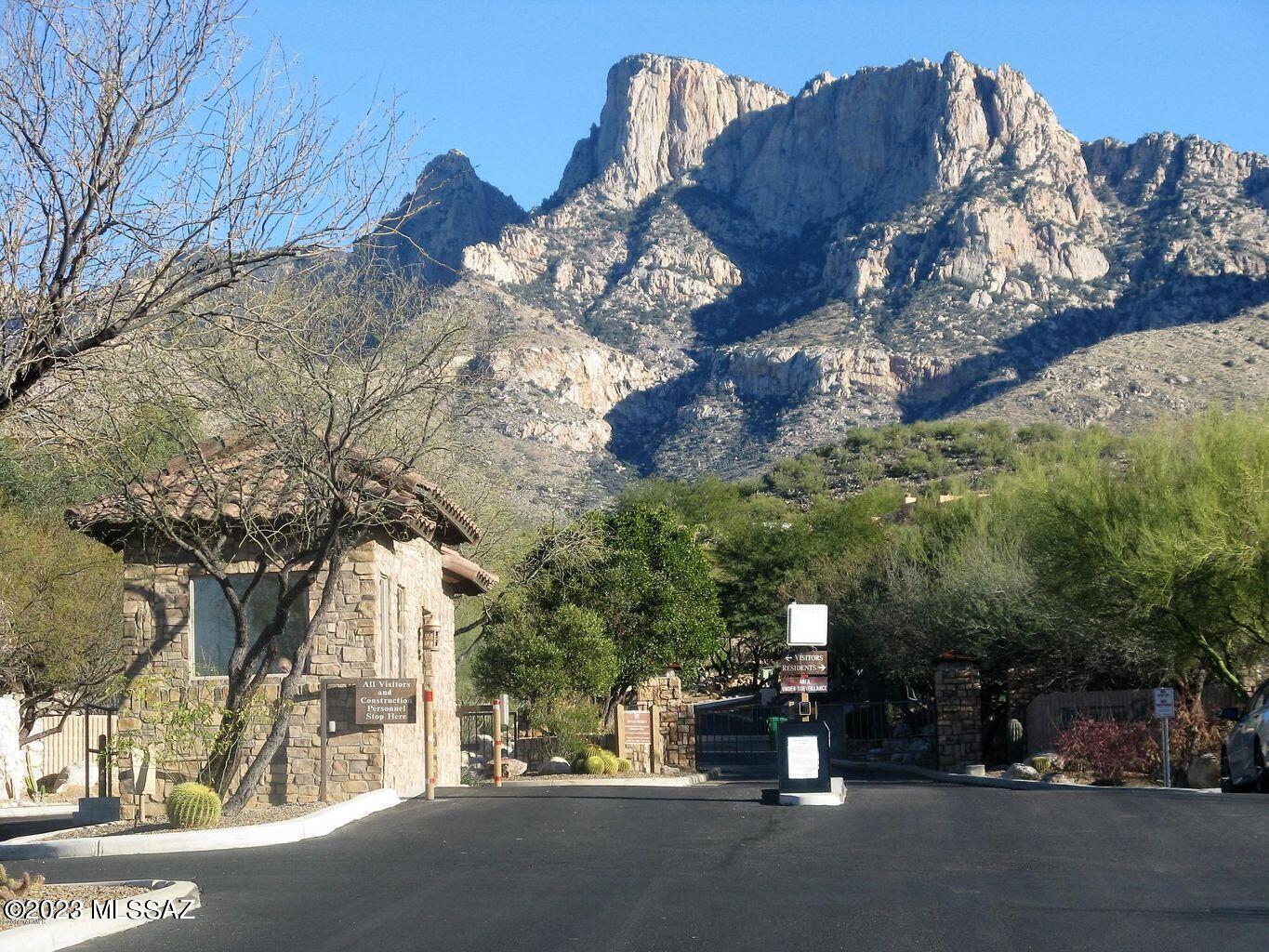 50k PRICE REDUCTION!  GATED La Reserve. Seller has incredible full sets of plans for 5300 sq ft home - given free with sale of lot. Located at the end-of-cul-de-sac, tranquil setting with stunning VIEWS. Towering PUSCH RIDGE LOT affords majestic views to the most photographed skyline of the Catalina Mountains. Seller has plans drawn for a 5,300 sq. ft. home with a 4 car garage & pool with tumbling waterfall. Tweak the plans to your own tastes. Soil samples already complete plus survey. This is truly a priceless lot in the heart of the Tucson's Northwest.  CANT TOUCH A LOT LIKE THIS ANYWHERE IN NORTHWEST ORO VALLEY - HURRY OVER TODAY!