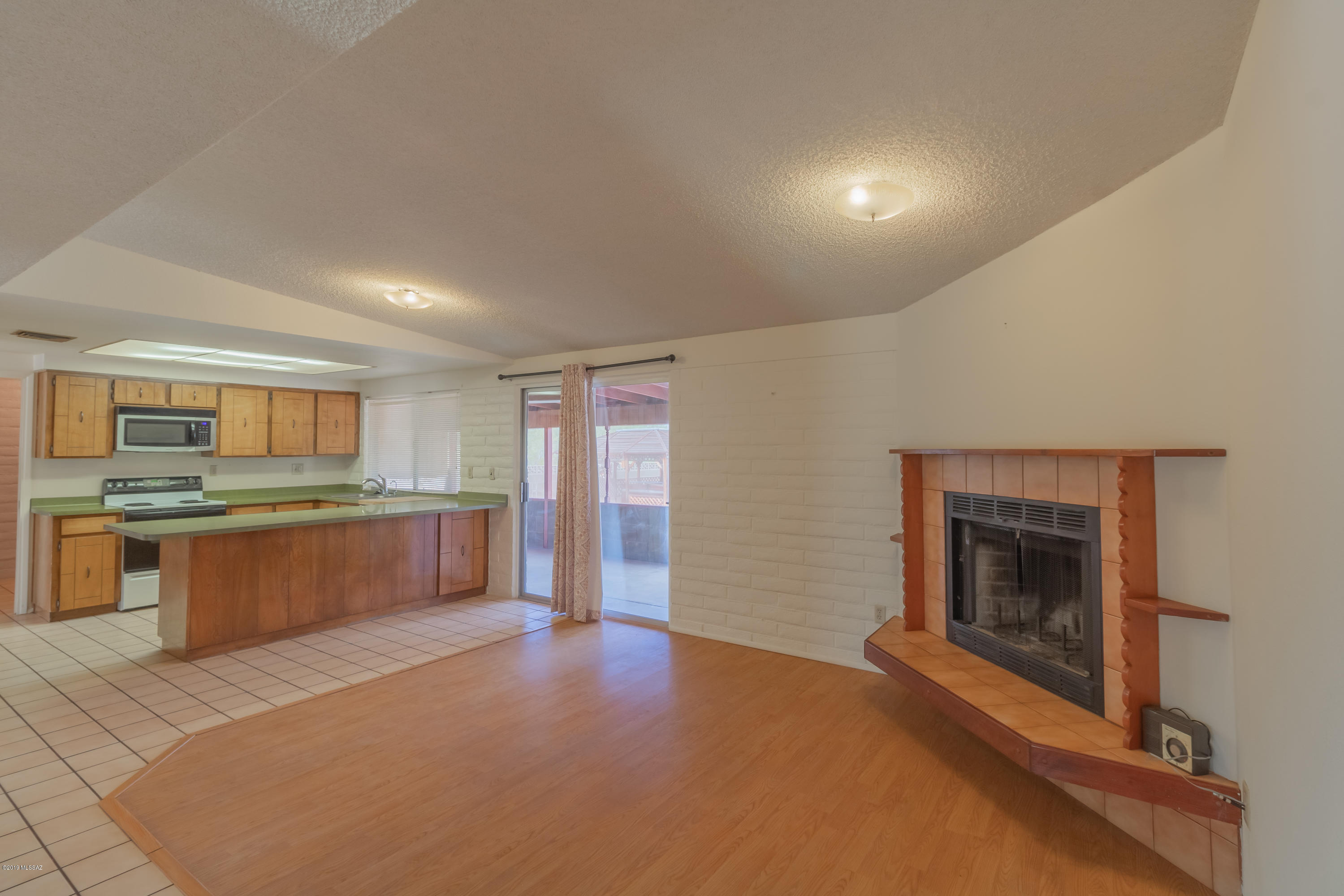 Casas Adobes West (1-220) - Residential
