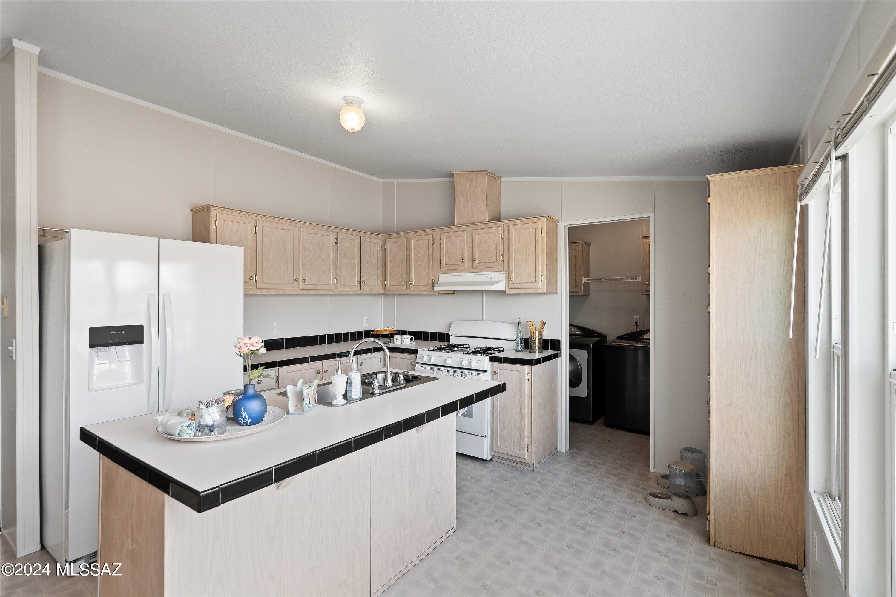 Rancho Del Sol Lindo (123-438) - Residential