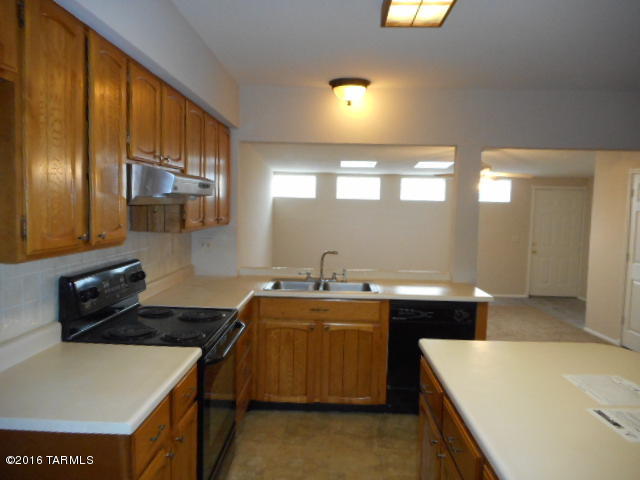 Eastern Hills Townhouses (1-25) - Residential