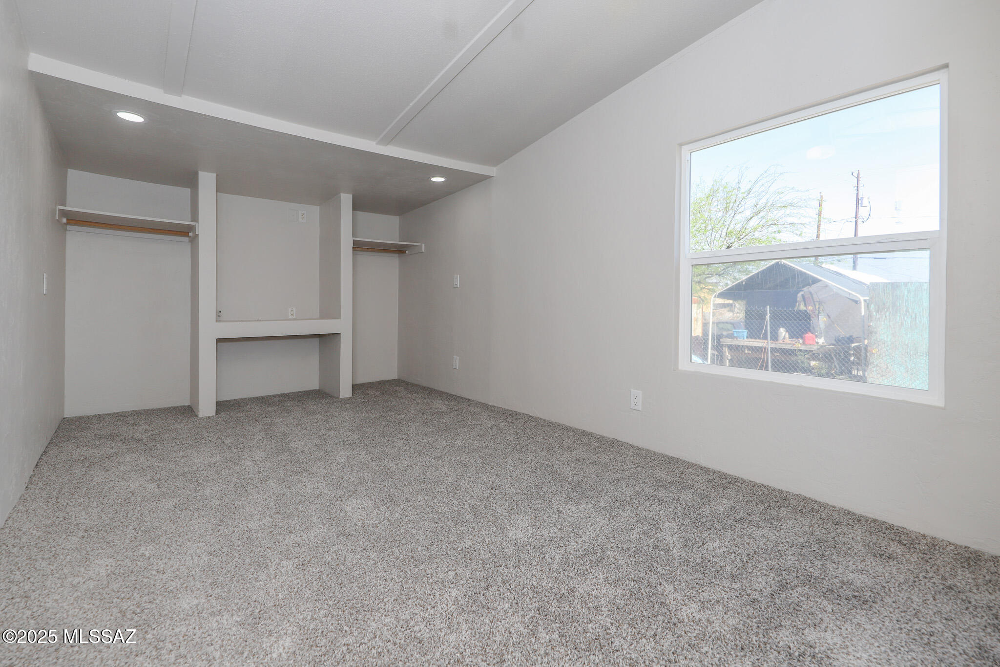 Los Ranchitos Number 8 - Residential