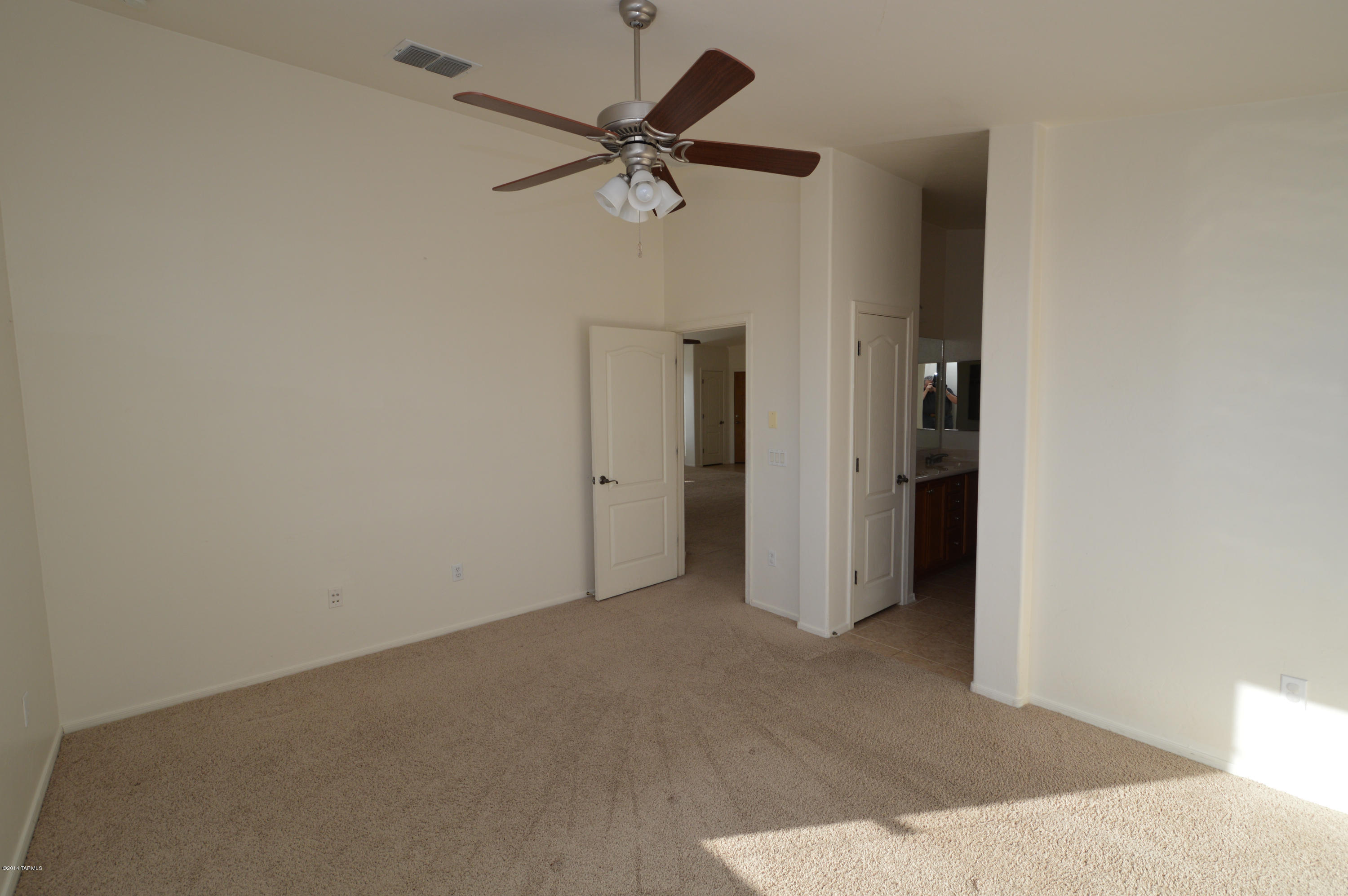 Oasis Santa Rita (1-298) - Residential Lease