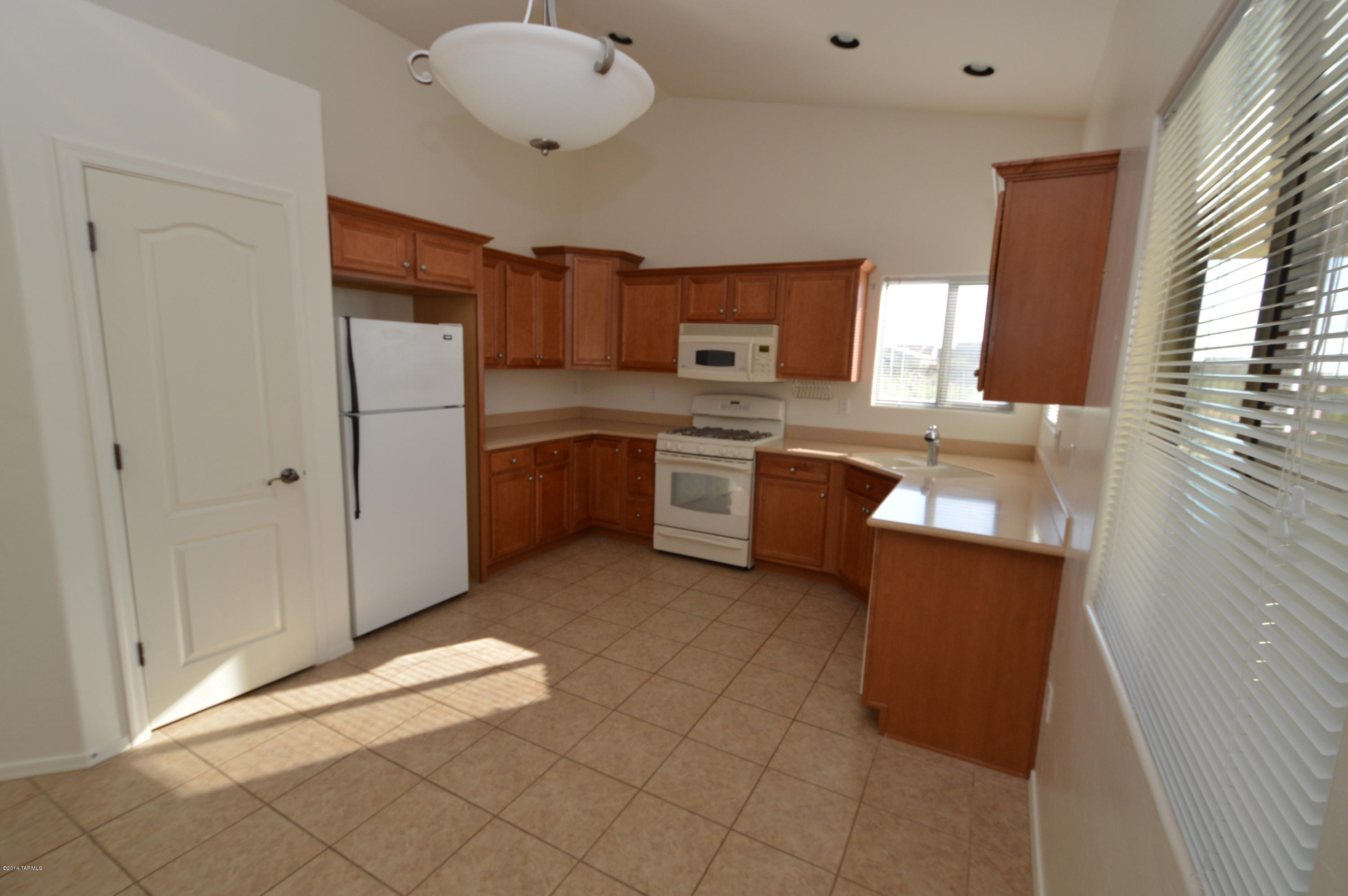 Oasis Santa Rita (1-298) - Residential Lease