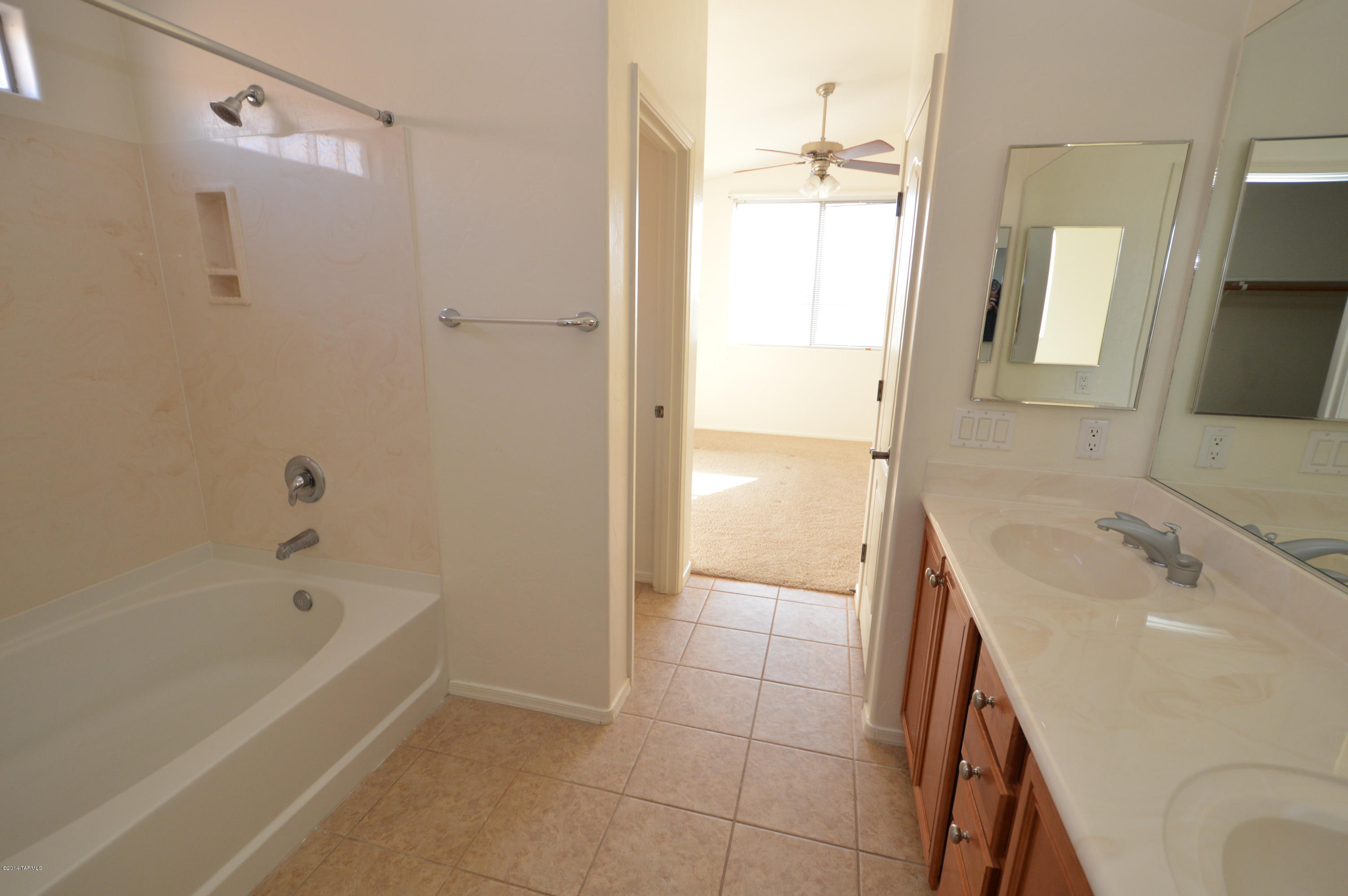 Oasis Santa Rita (1-298) - Residential Lease