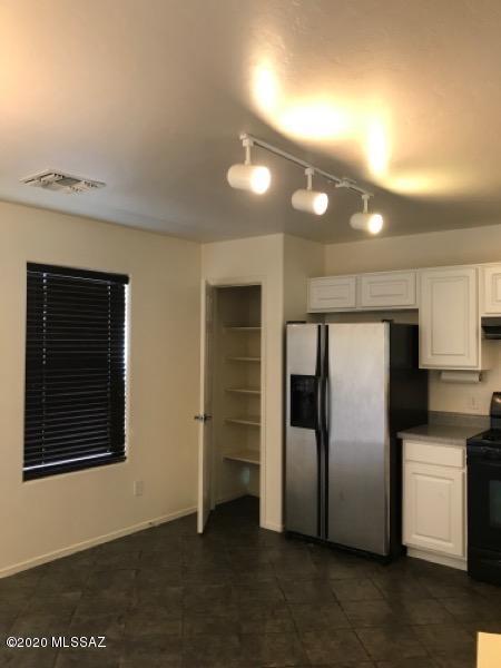 Riverhaven (1-373) - Residential Lease