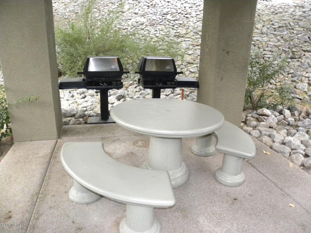 Veranda at Ventana Condominiums - Residential